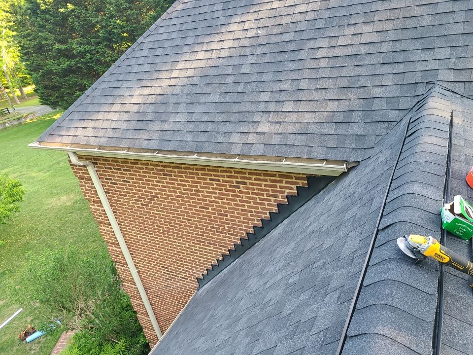 Clifton - CertainTeed Landmark Charcoal Black by RM Banning, Inc.