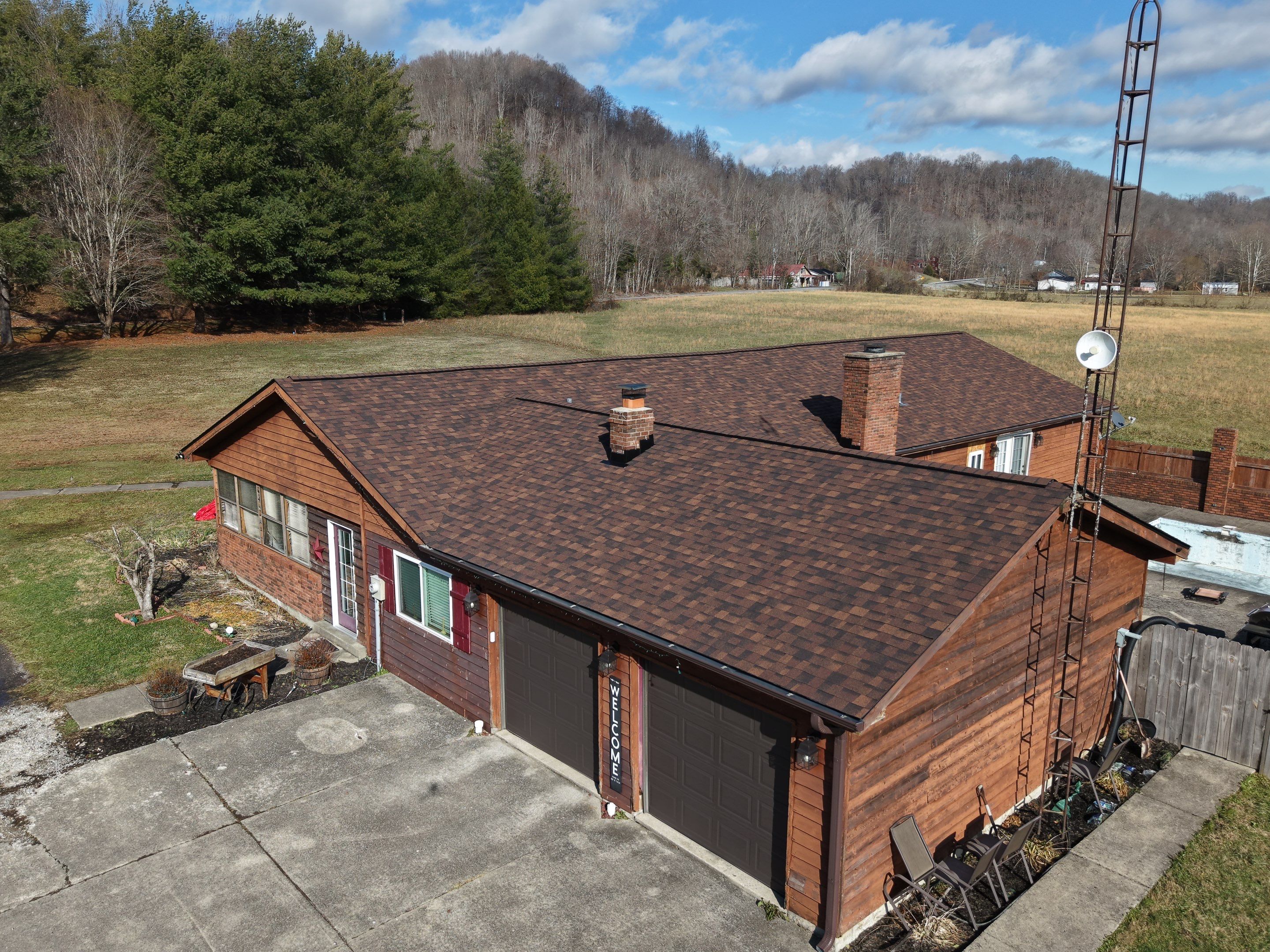 Owens Corning Duration - Brownwood by Stout Exteriors