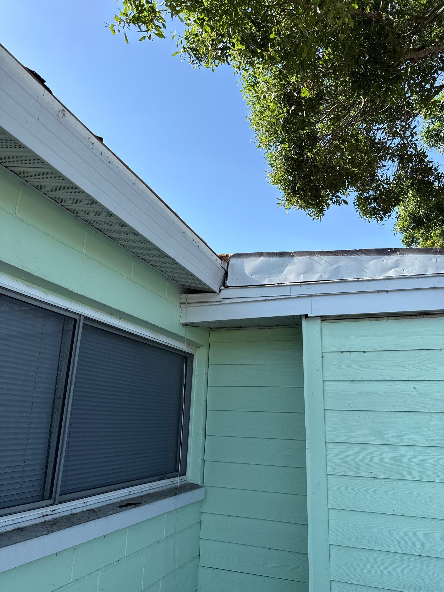 Project in St. Petersburg 33709 by Mitchell Roofing Company LLC 