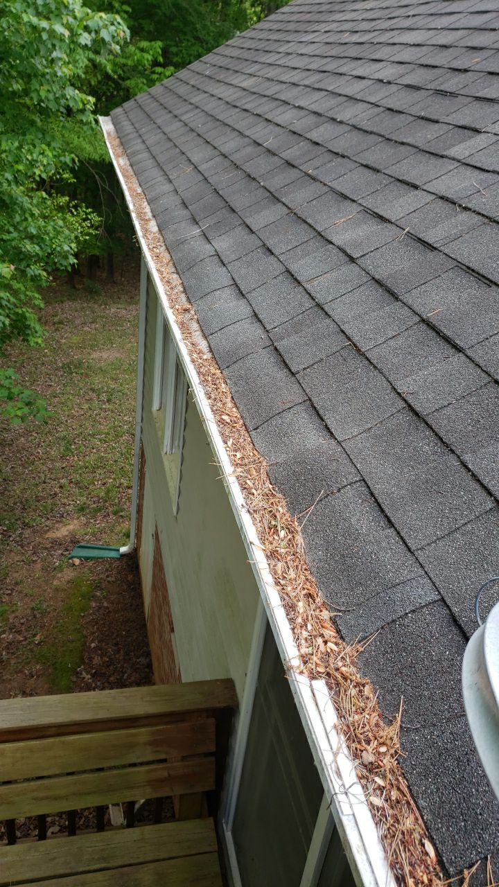 House Wash using cleaner by Power Wash Masters LLC