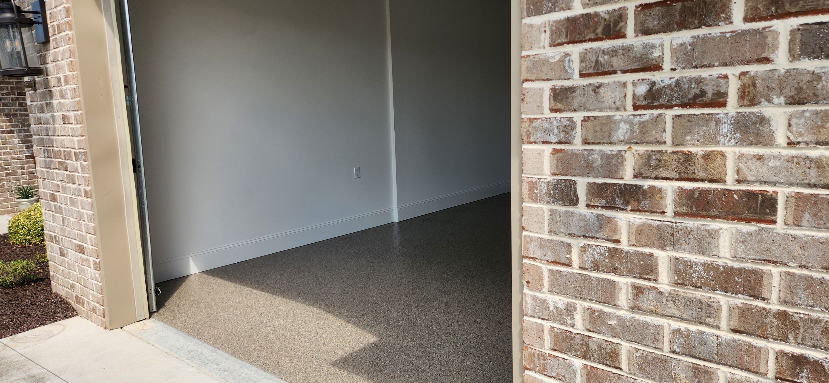 Garage using Obsidian by Elite Floor Solutions
