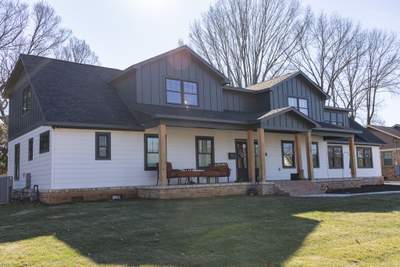 Iron Gray Hardie Board & Batten 