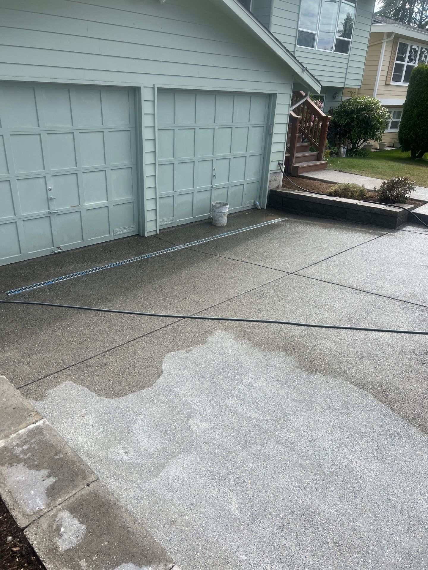 Concrete Patio & Driveway Renovation with Retaining Wall | Seattle  by Jireh Asphalt & Concrete Inc 
