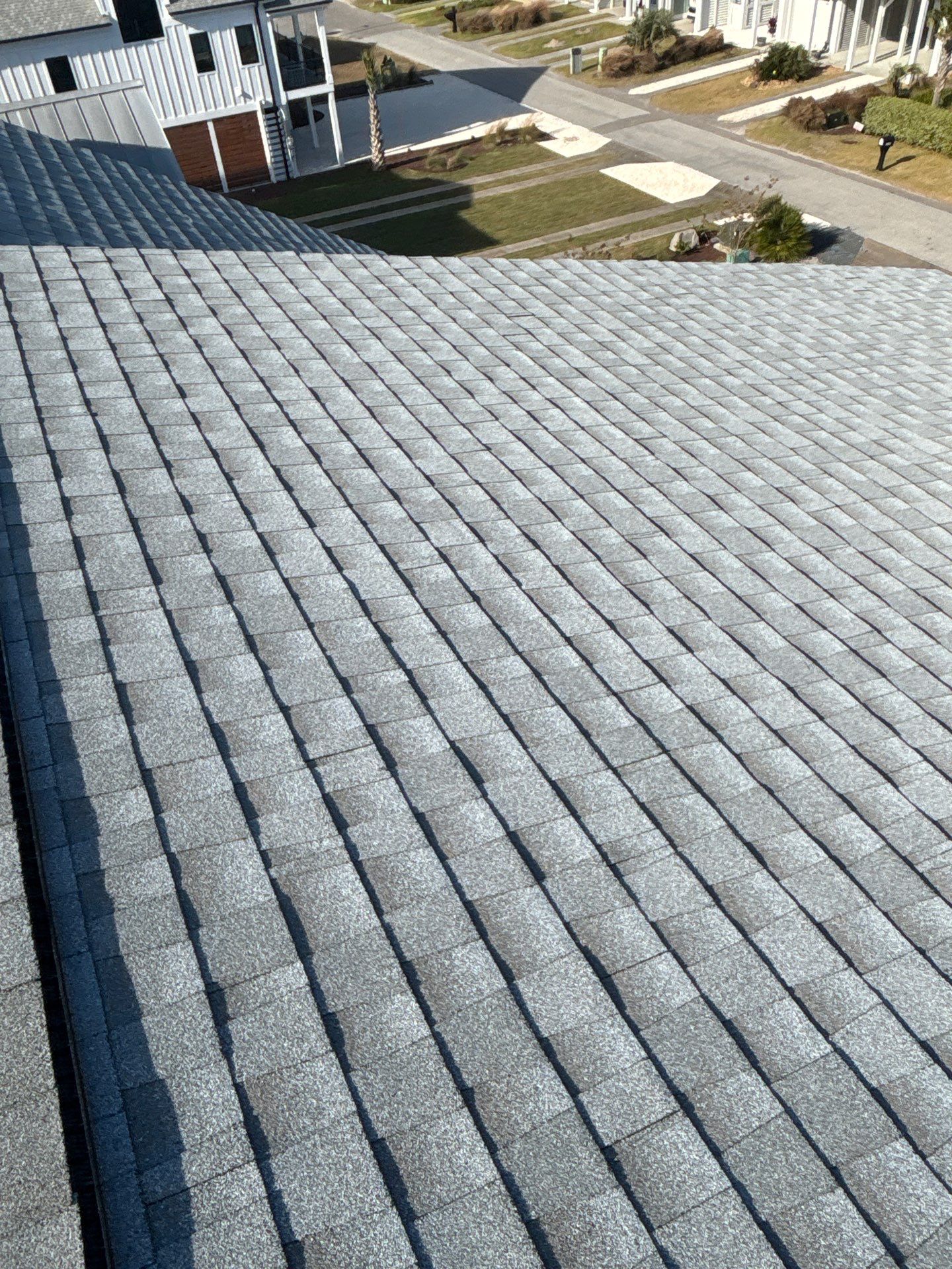 GAF HDZ - Fox Hollow Gray by Linta Roofing