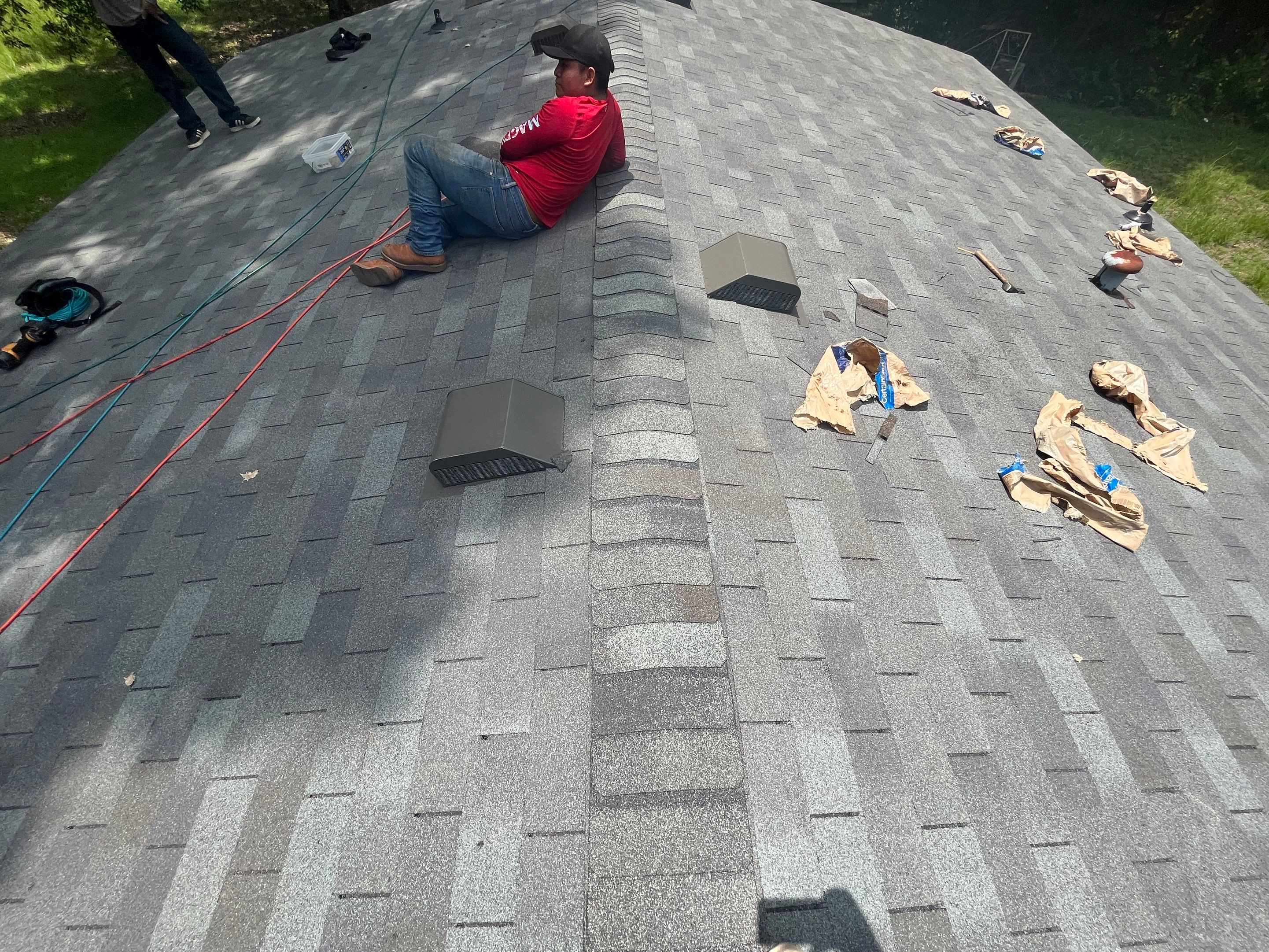 Residential Reroof: 25 Year 3-Tab Shingle by Hostetler Roofing