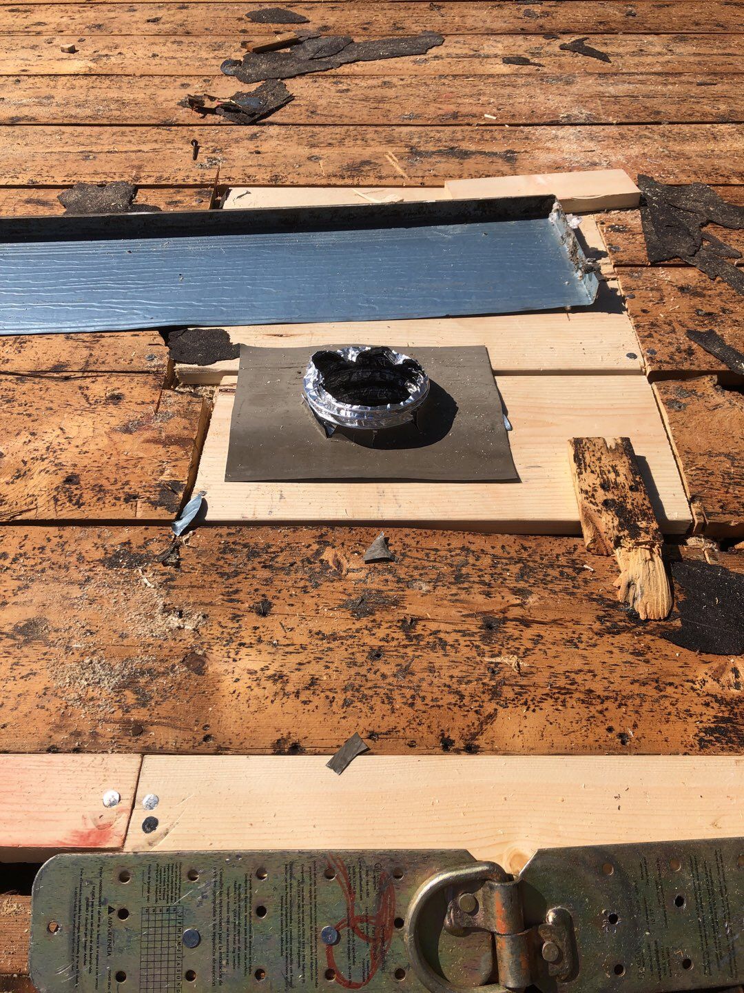 Weathered Wood by White Castle Roofing