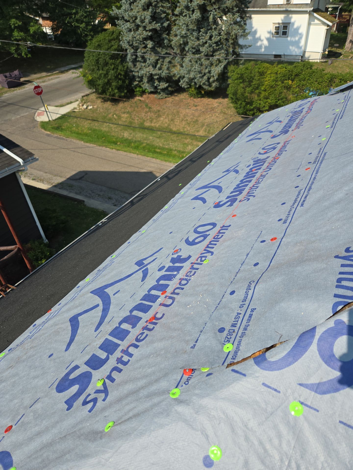 Atlas Pinnacle, Color, Hearthstone, Drip Edge, Color, Black by Eagle Eye Roofing