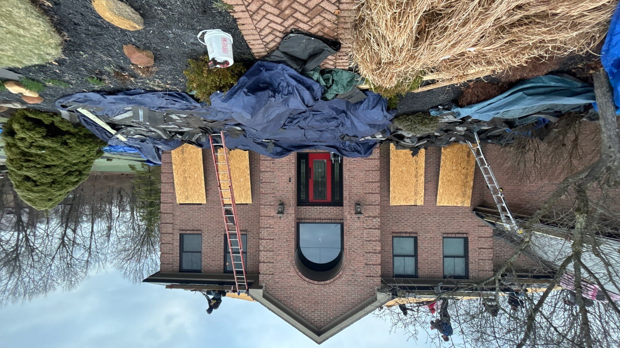 Roof Replacement using Owens Corning Onyx Black by 180 Contractors