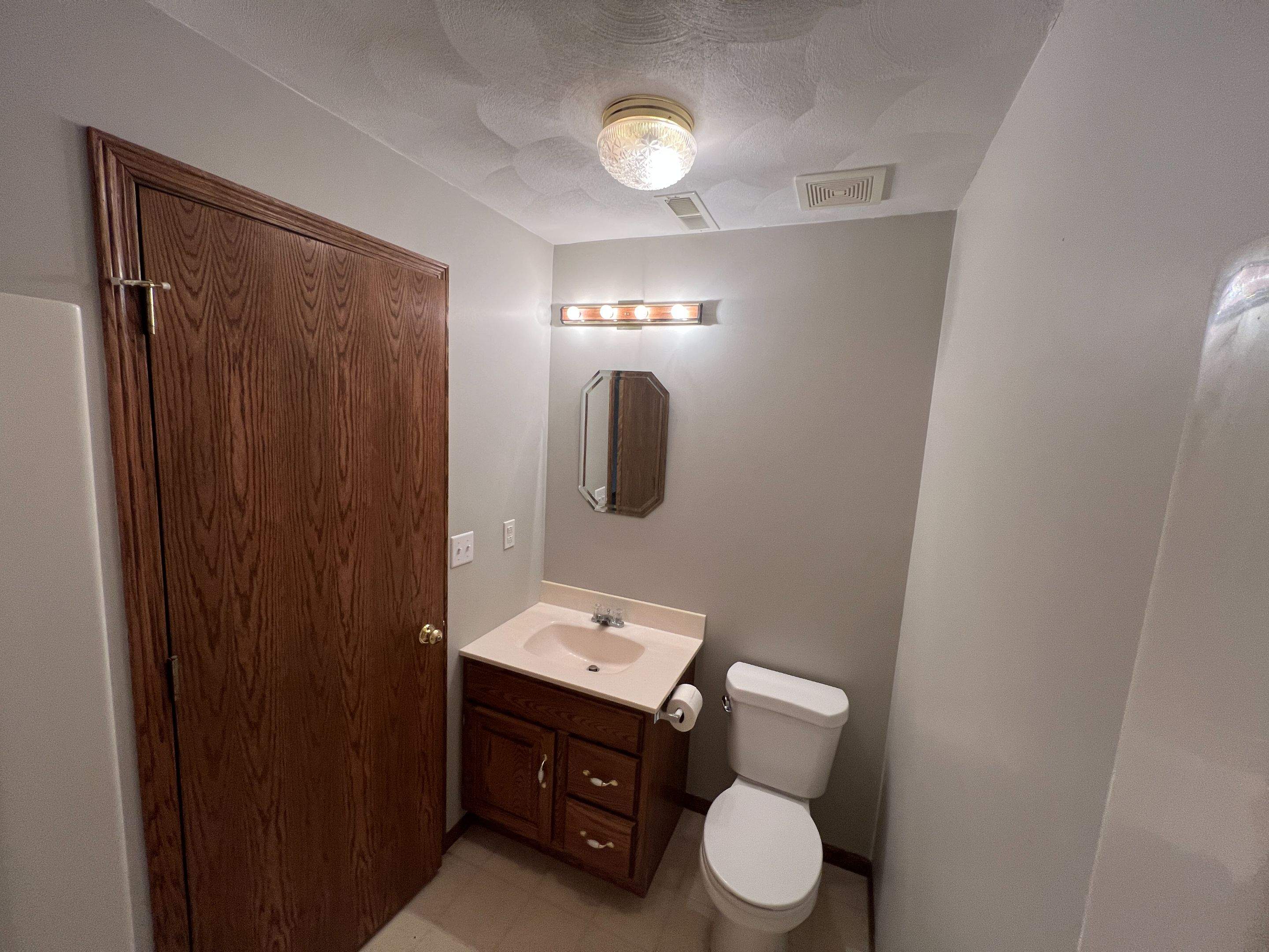 Pre-List Interior Refresh by Grandview Painting