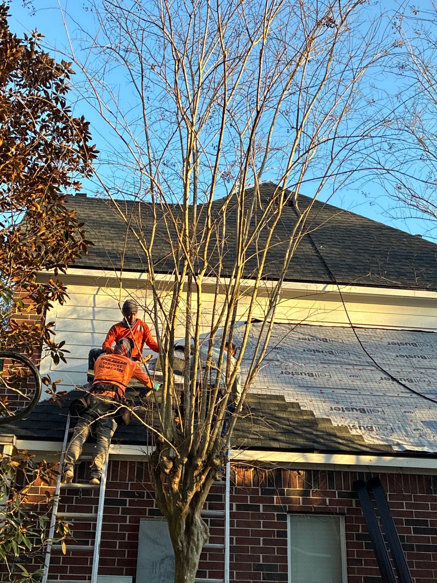 Roof Replacement in The Forest of Friendswood, Friendswood TX by Roof Repair Company