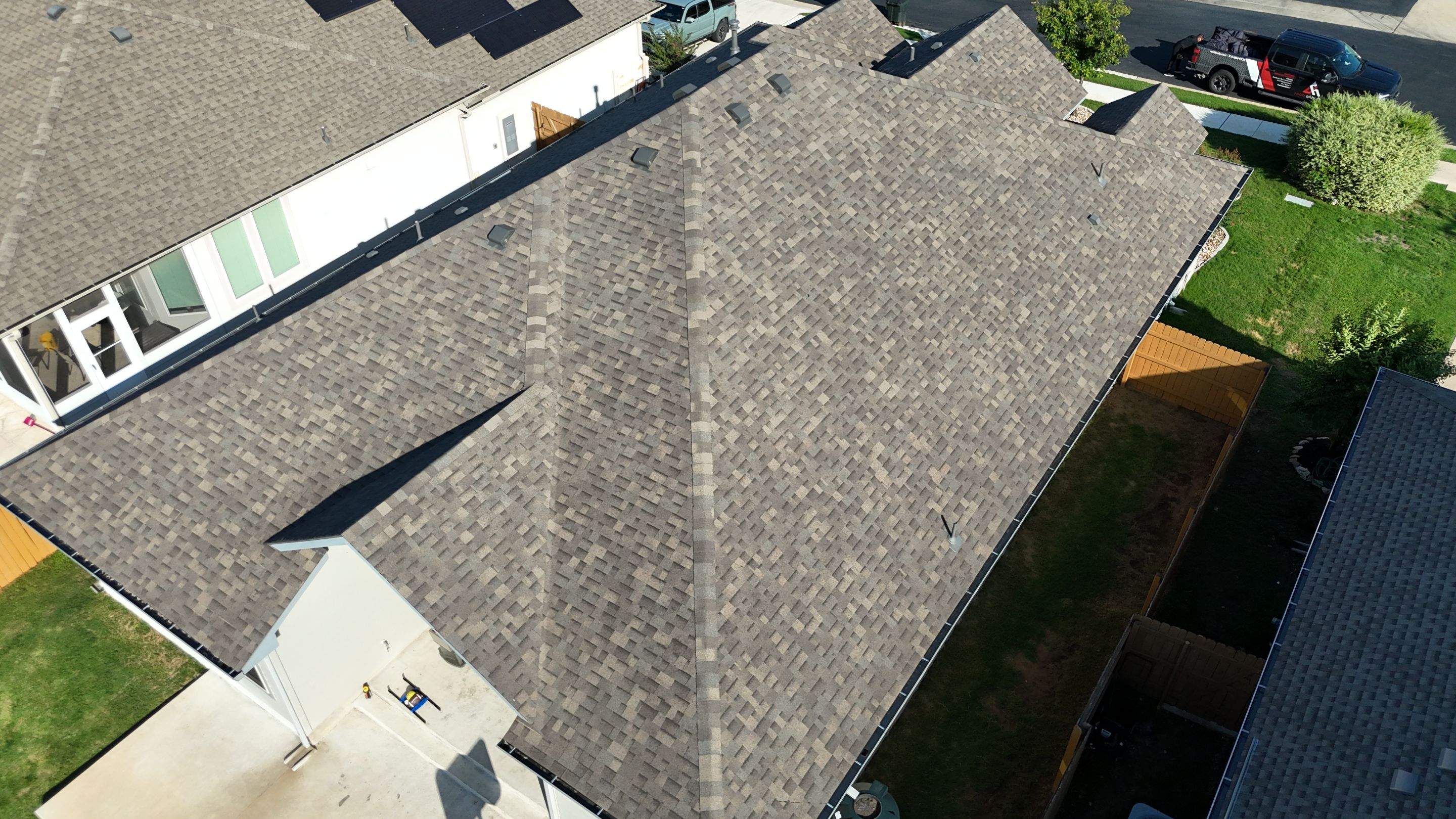 Weathered Wood - Malarkey Vista by RoofsOnly.com