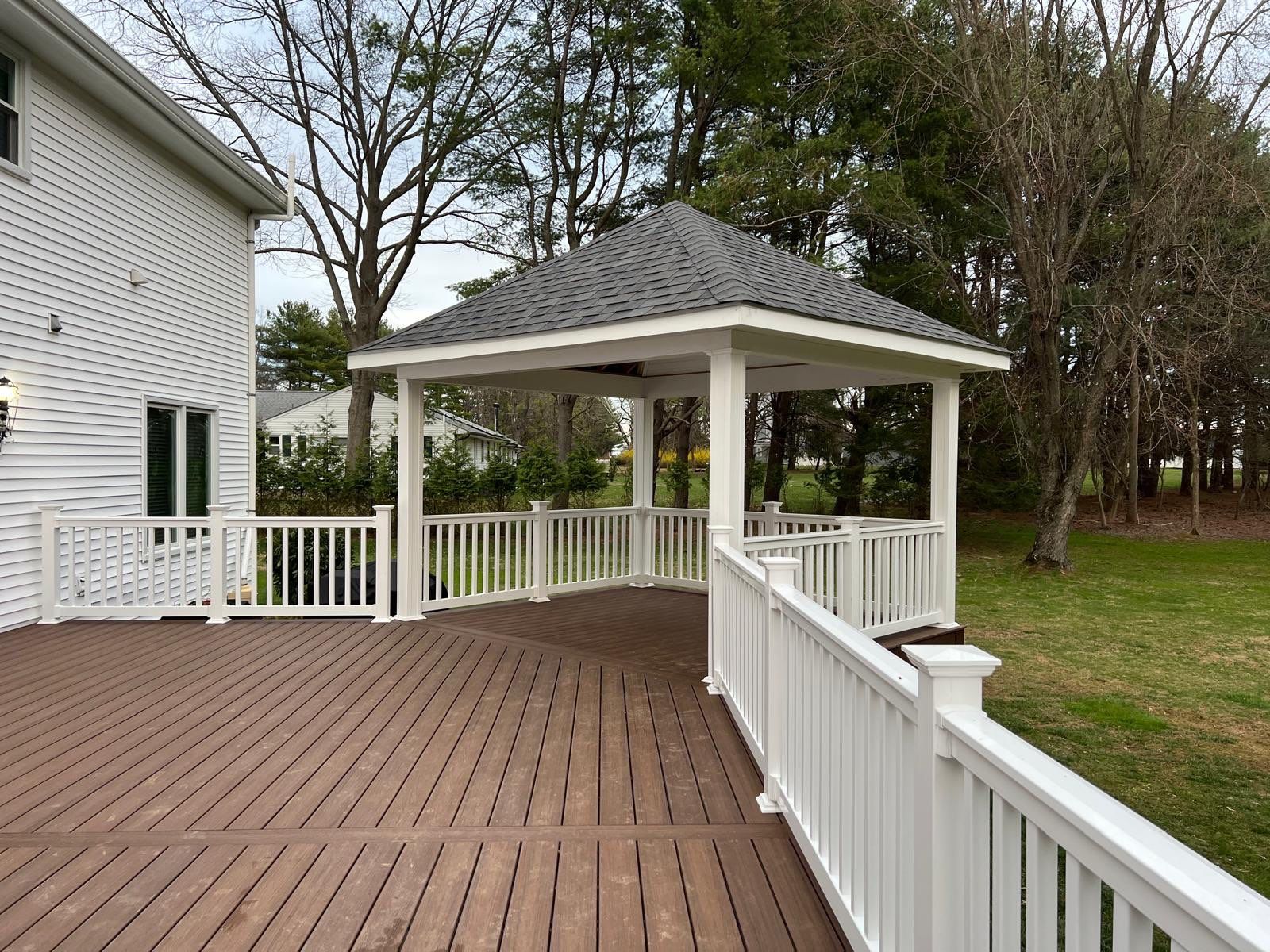 New Deck in Holmdel, New Jersey by deck guardian