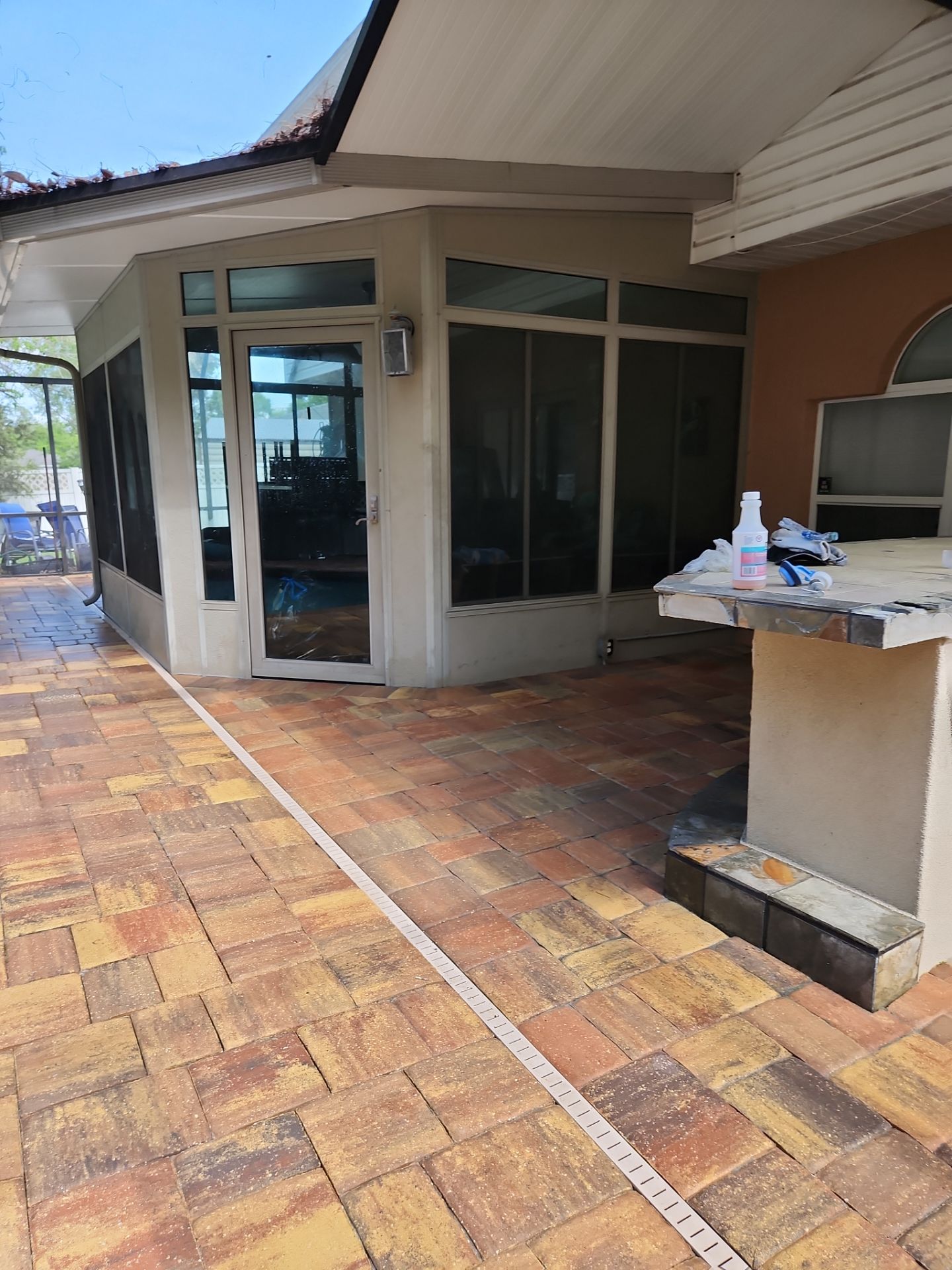 Lanai  using Concrete Sealant by DuraSeal