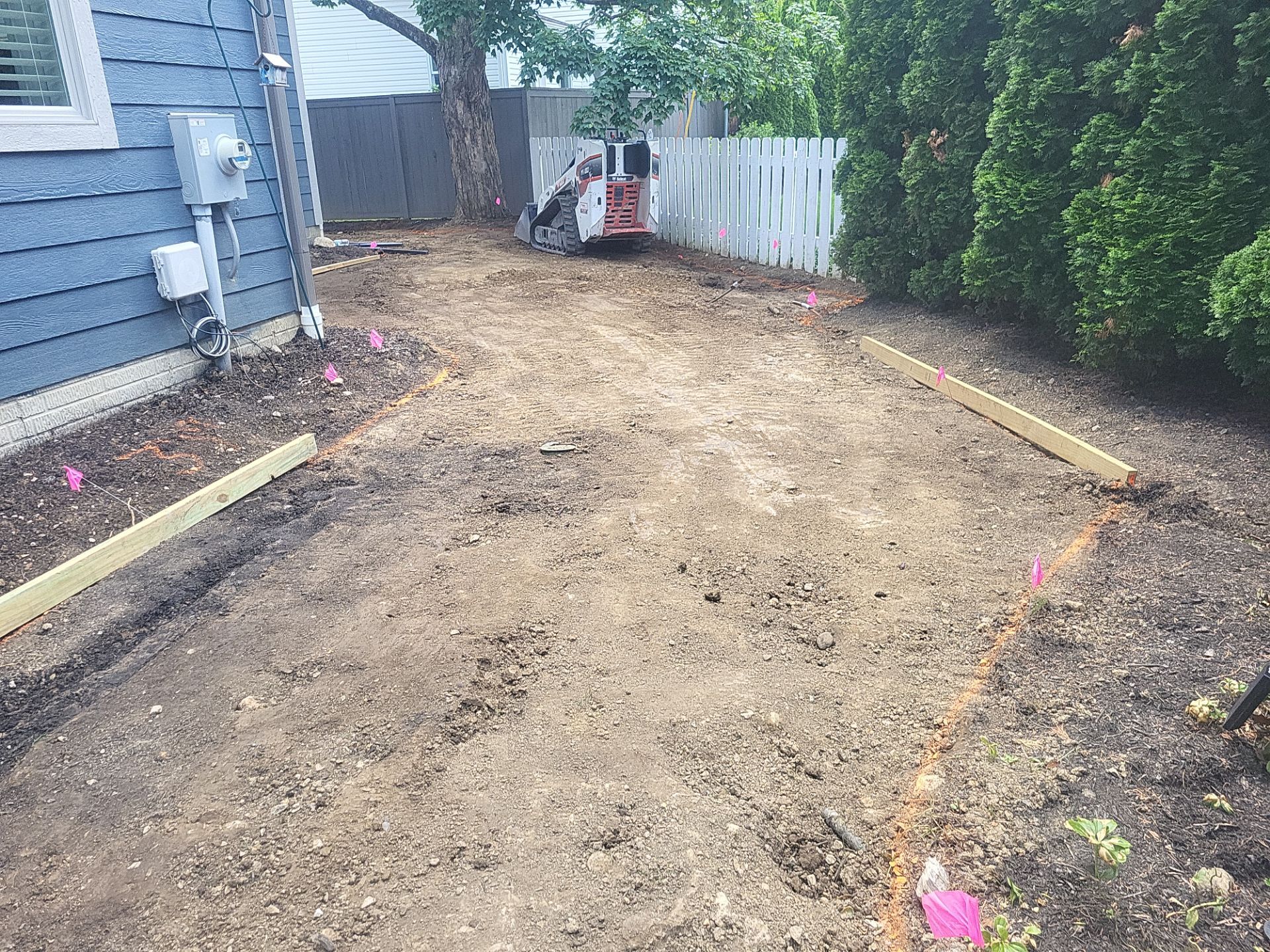 Custom Synthetic Lawn and Putting Green Installation in Upper Arlington by Southwest Greens Midwest