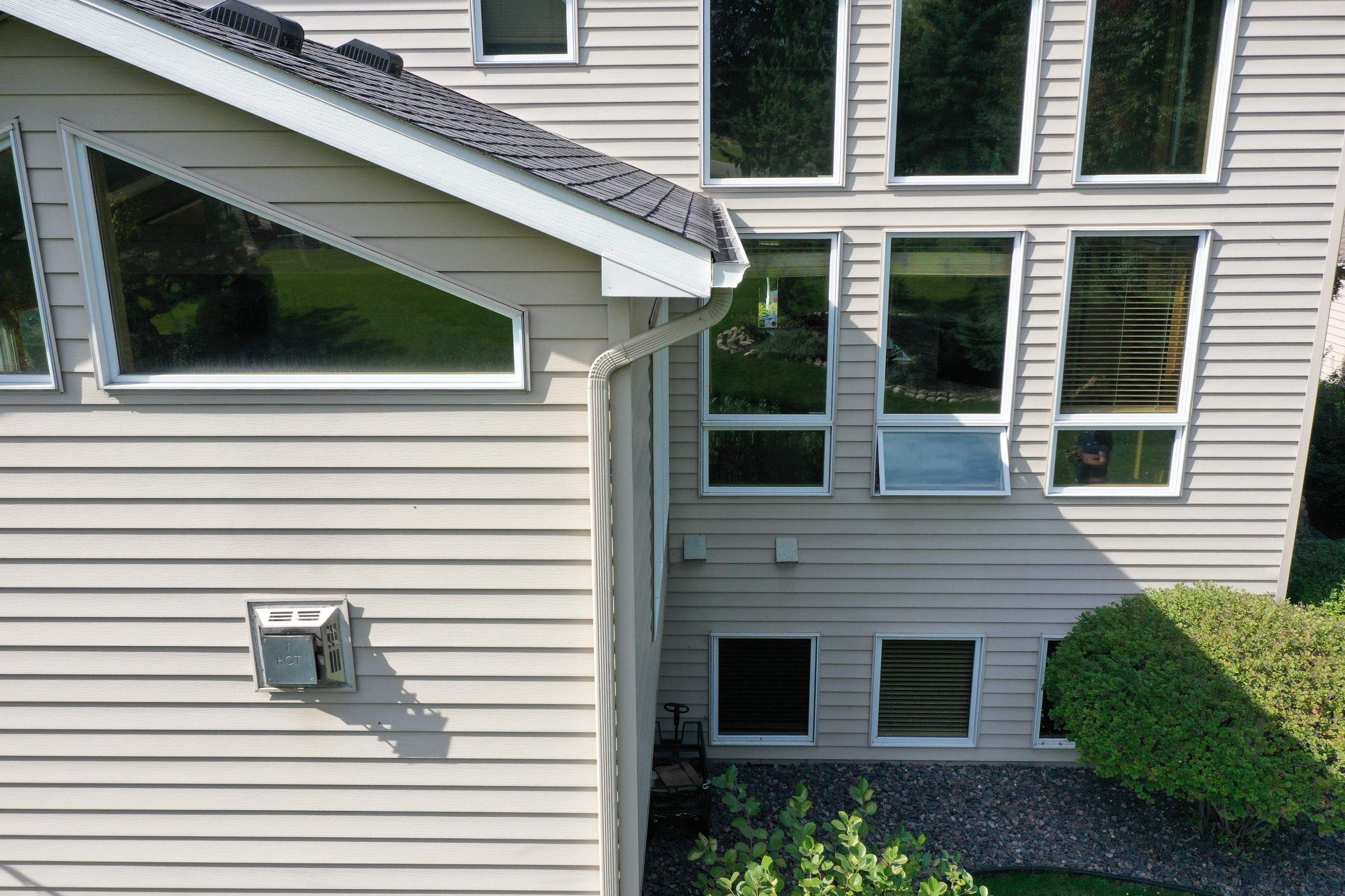 Residential Roofing Installation using Certainteed Landmark Moire Black by MODERN EXTERIOR SYSTEMS