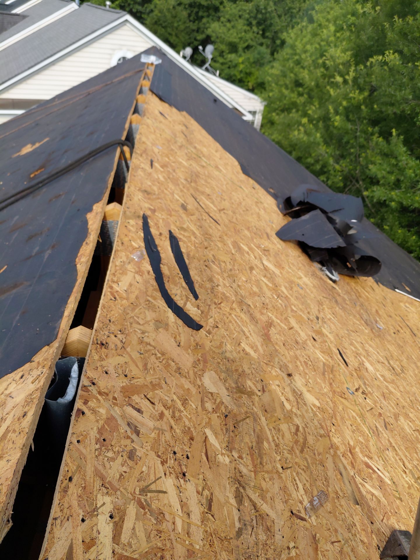 Fairfax: Residential Roof Installation with CertainTeed Landmark PRO in Max Def Moire Black by RM Banning, Inc.