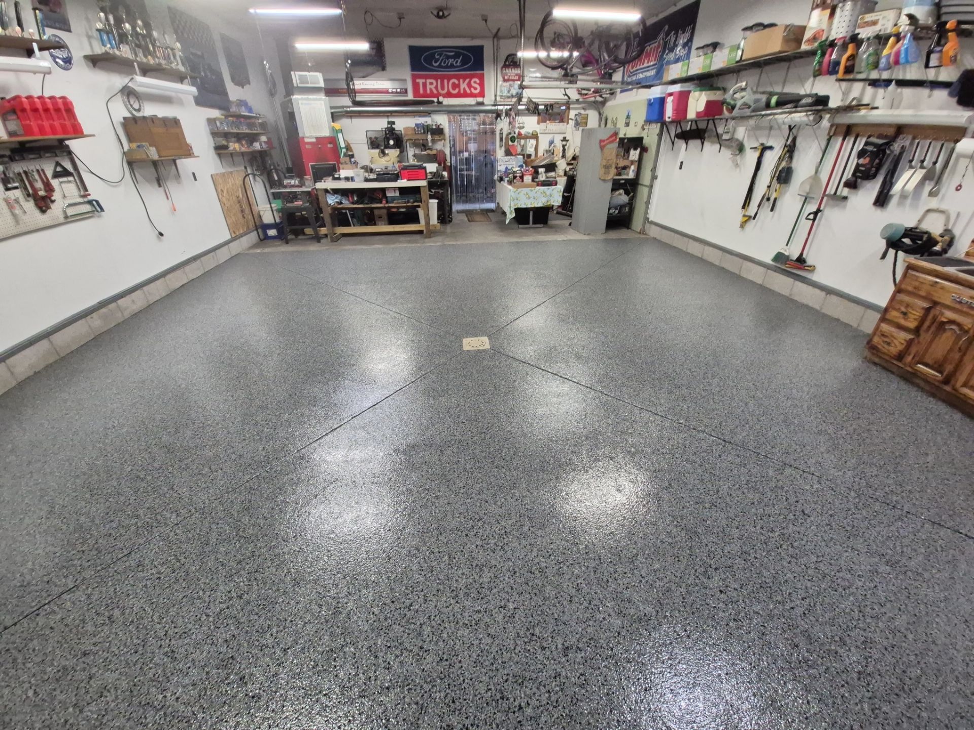 Bay City Garage by Wise Coatings of Central Michigan