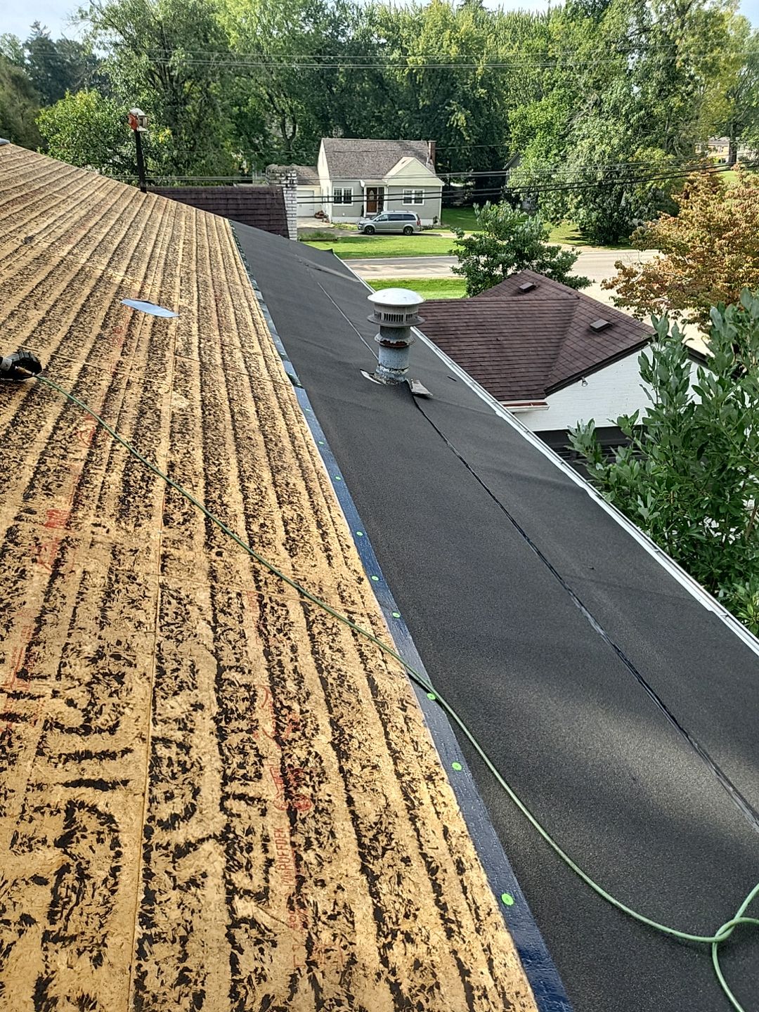 ATLAS PINNACLE COLOR: MORNING HARVEST by Eagle Eye Roofing