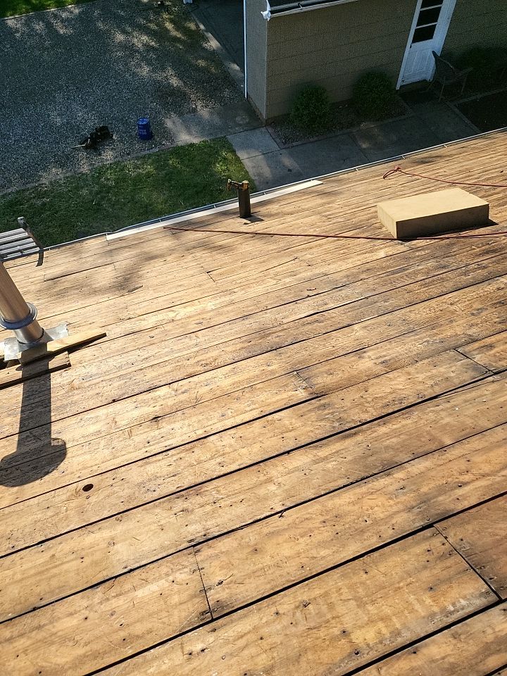 ATLAS PINNACLE COLOR: WEATHERED SHADOW by Eagle Eye Roofing
