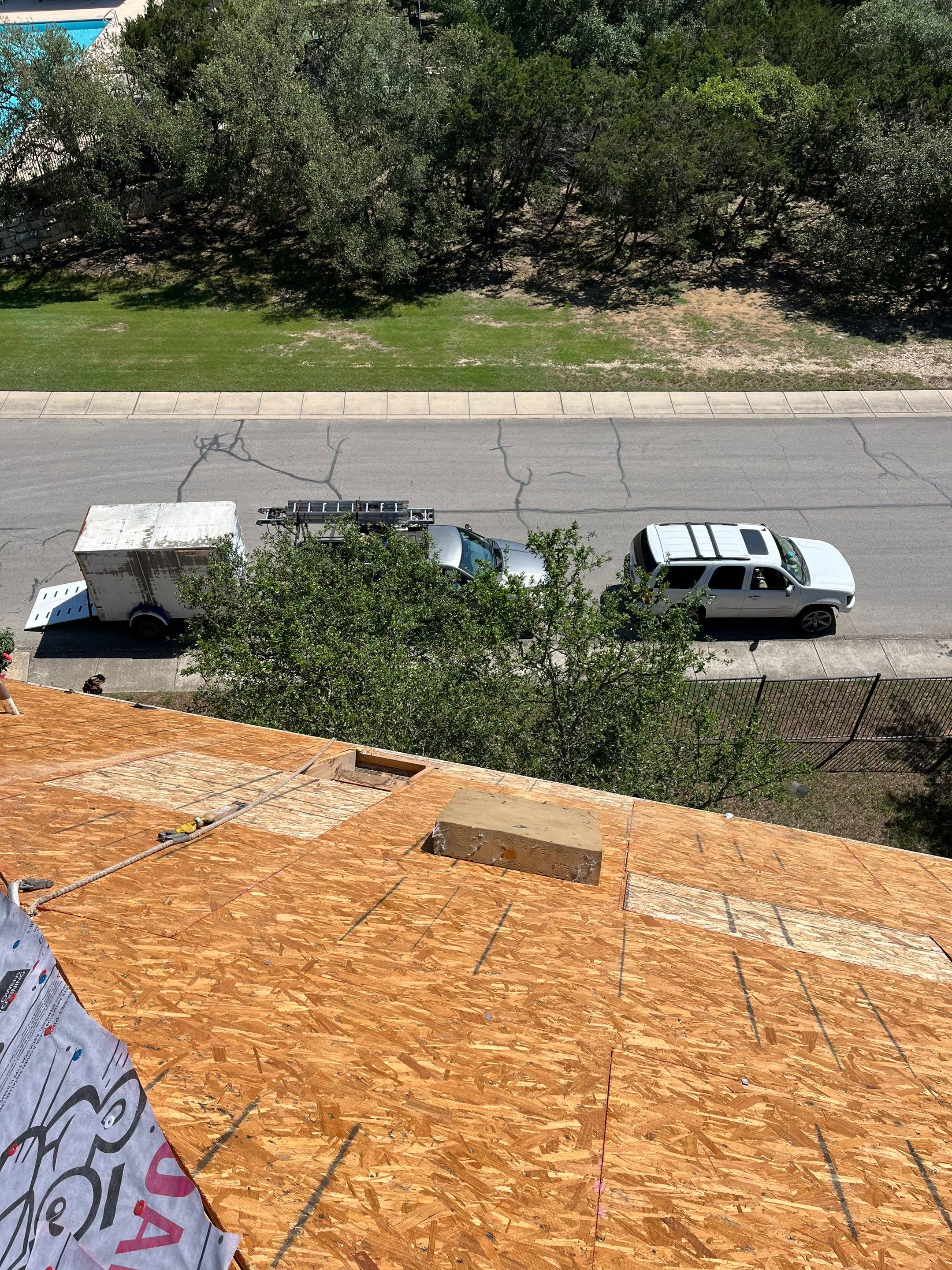 Residential Roof Replacement using Owens Corning 30 year Architectural Shingles by Premier Roofing and Contracting