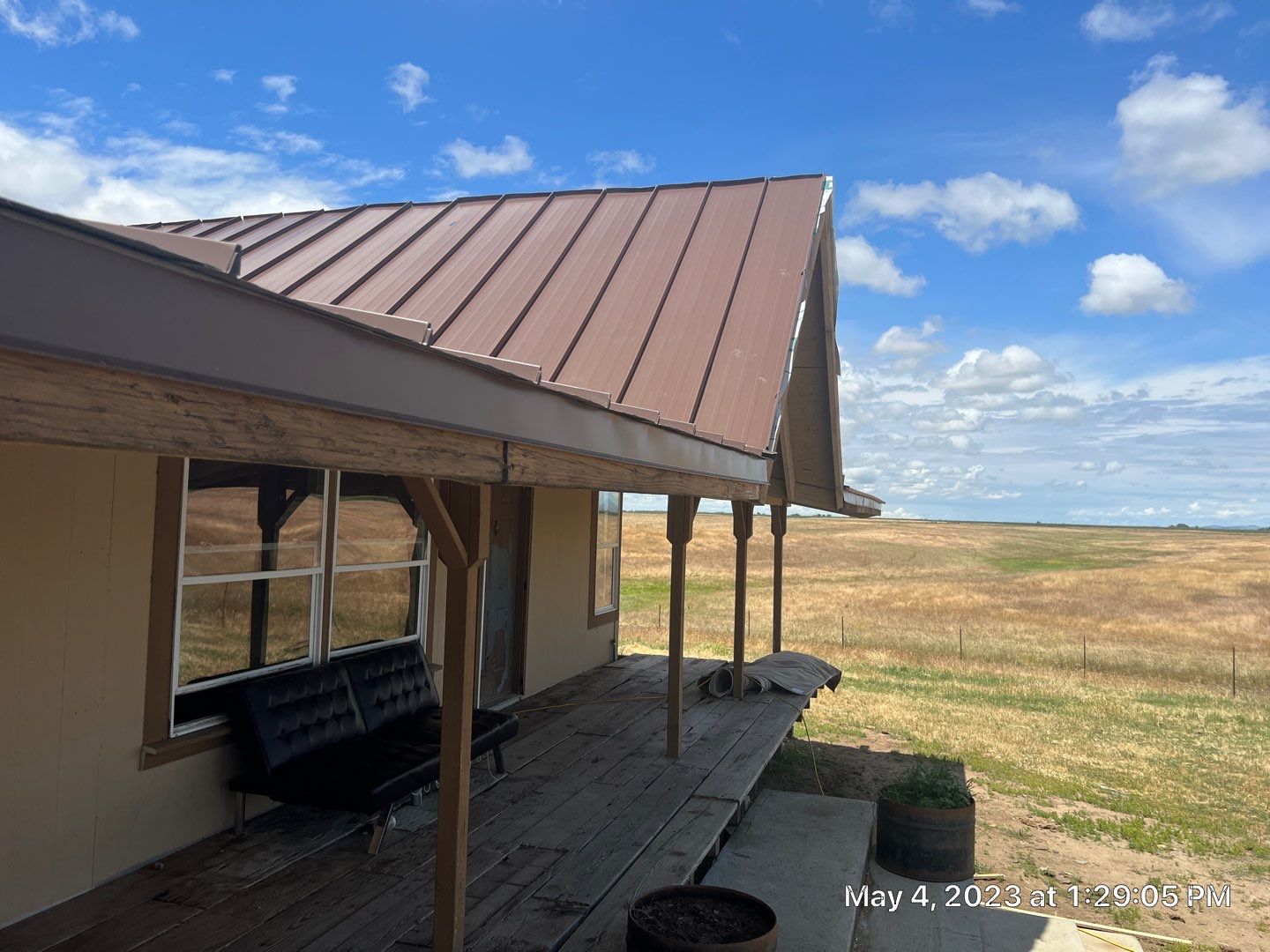 Metal roofing installation using Standing seam metal roofing system by Straight Edge Roofing Inc