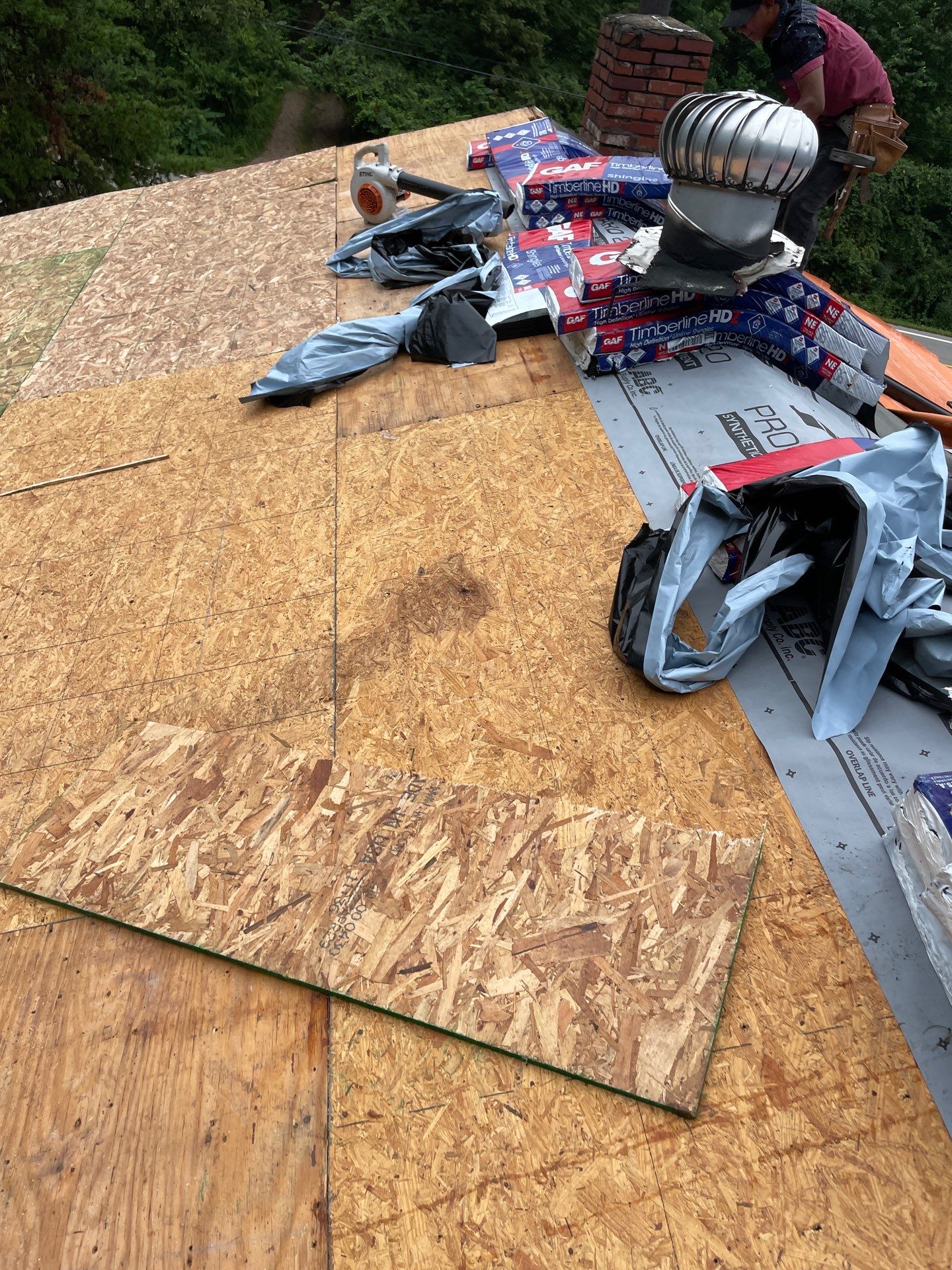 Residential Roofing Installation using GAF Timberline HDZ Charcoal by Rainstoppers Roofing