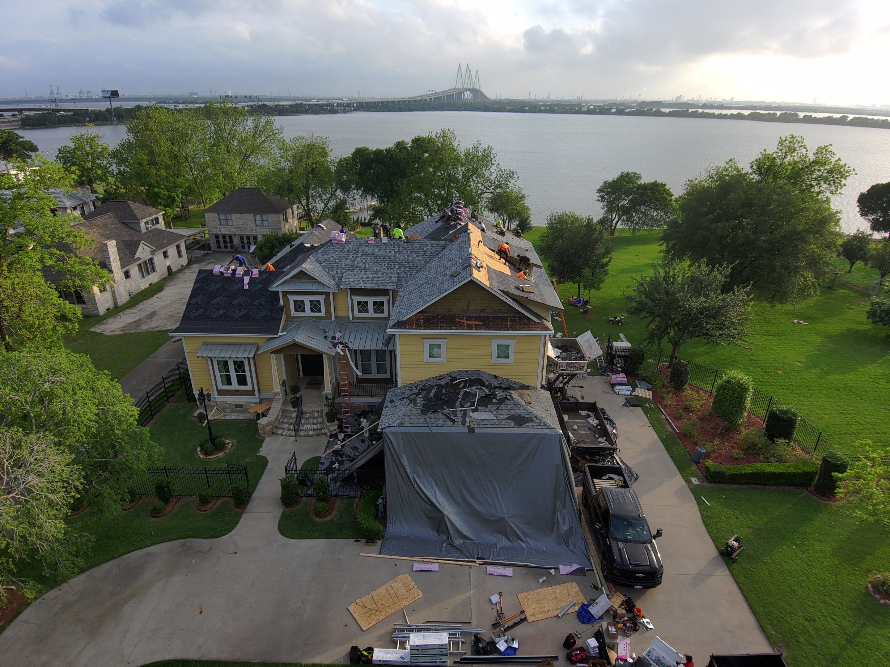 Residential Roofing Installation using Owen's Corning Duration (Lifetime) Shingles by Roof Repair Company