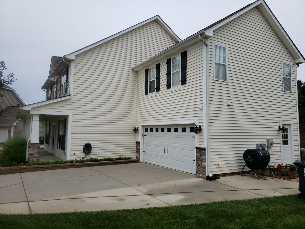 House Wash using cleaner by Power Wash Masters LLC