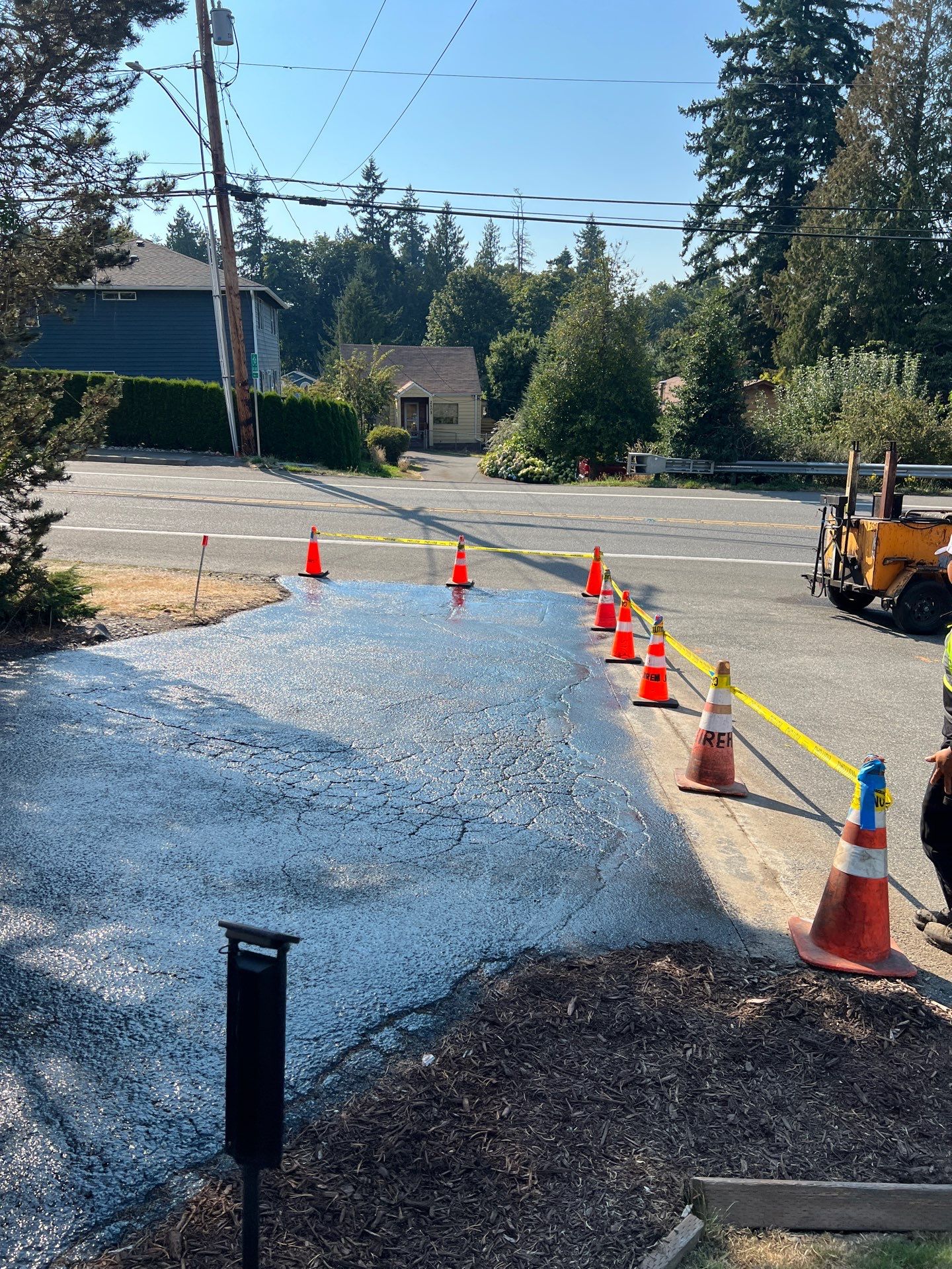 Sealcoat Driveway Repair | Everett  by Jireh Asphalt & Concrete Inc 