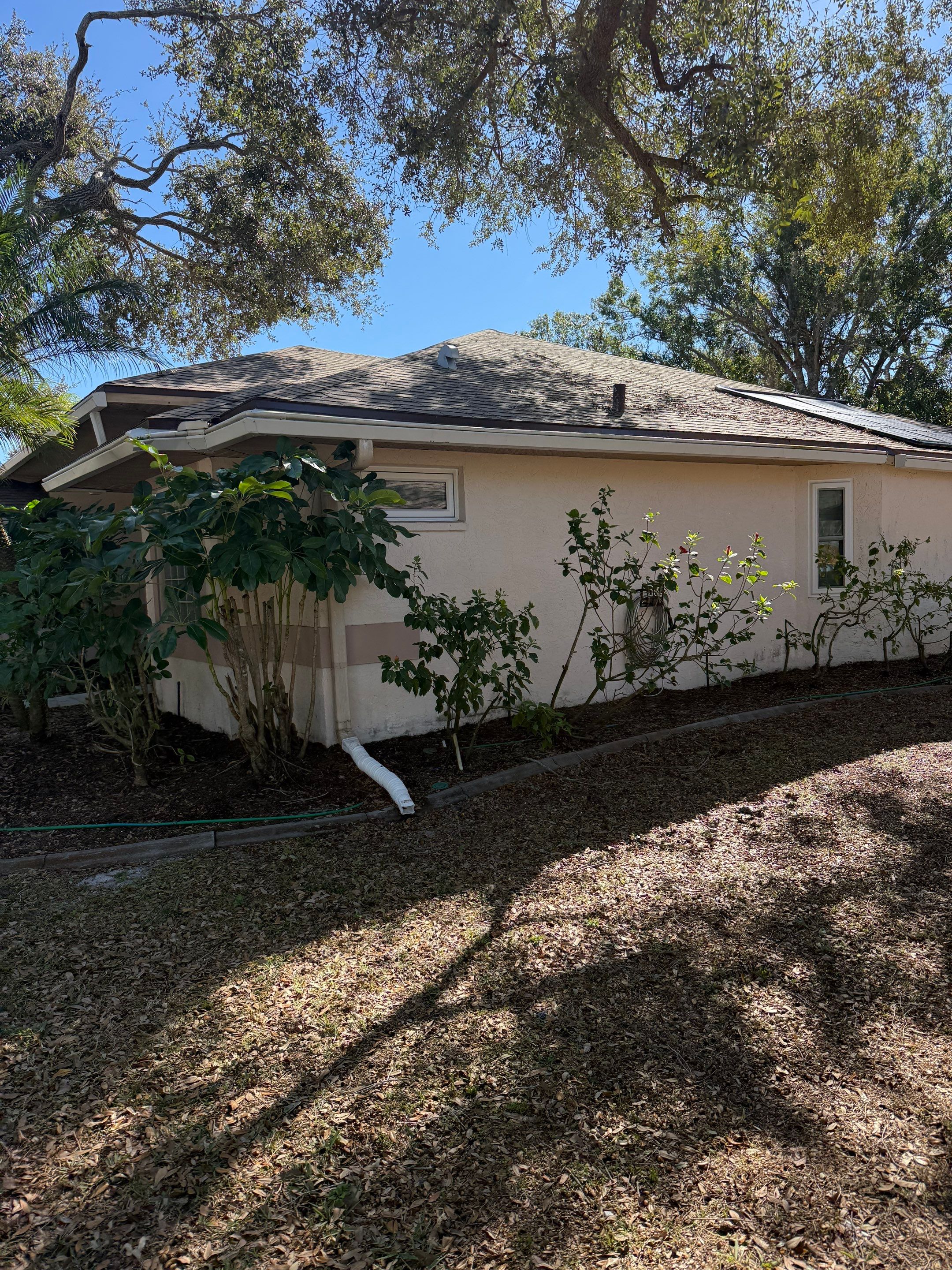 Seamless Aluminum Gutter Installation using 6 Inch Seamless Gutters in Sarasota FL by Gutter Professors