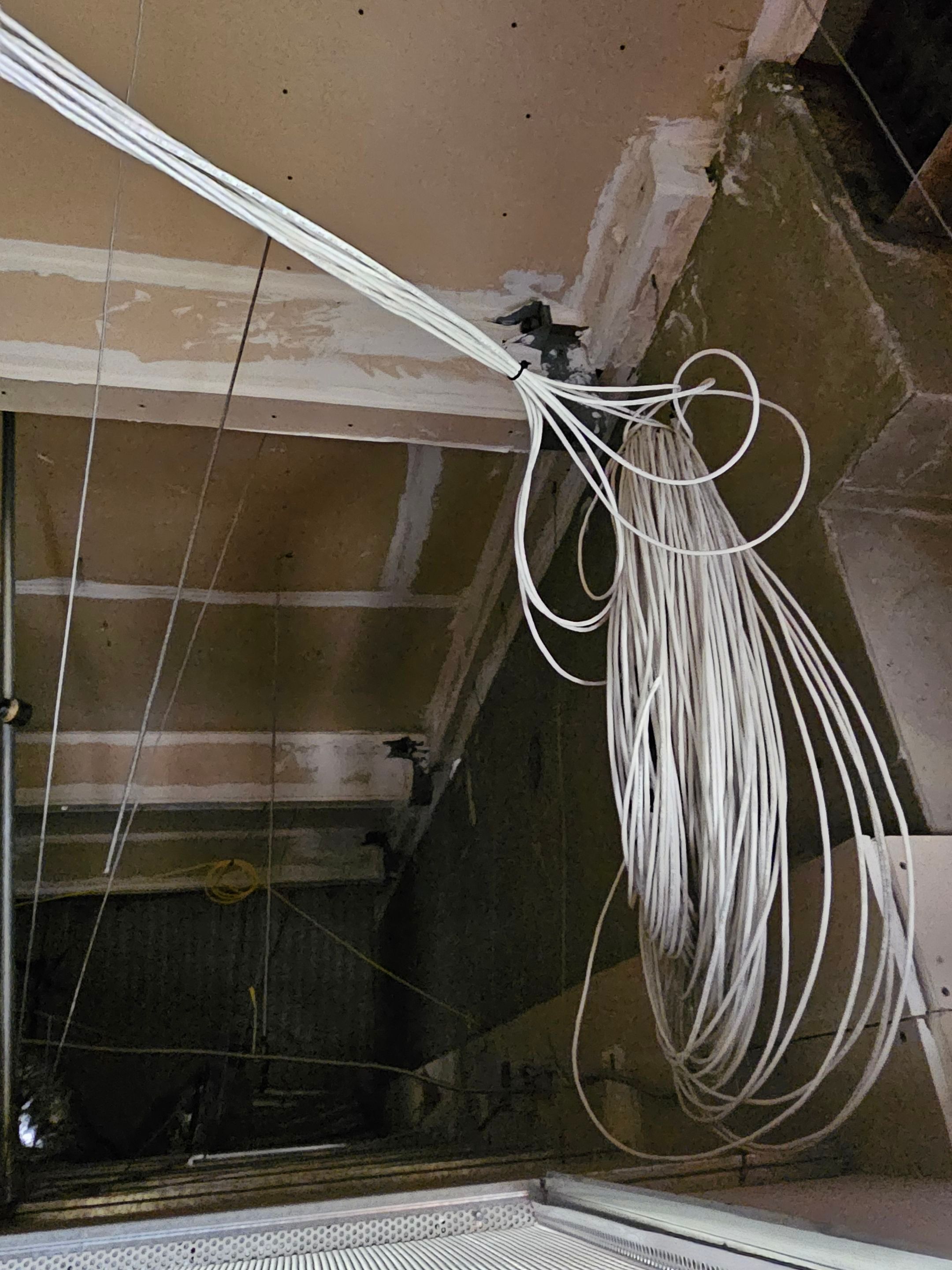 Cubicle Reconfiguration & Network Cabling Installation in Irvine by Ring and Ping Inc.