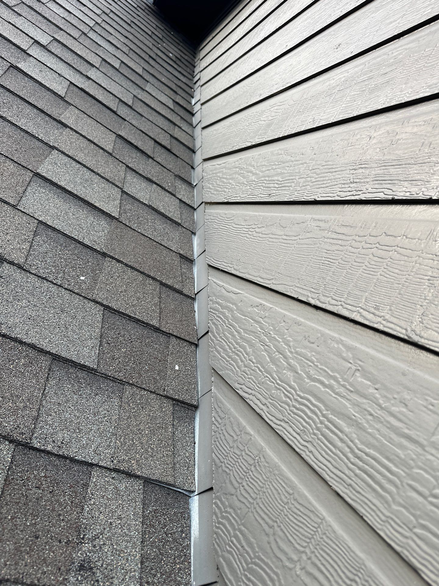 Hail Damage using Owen's Corning Duration (Lifetime) Shingles by Roof Repair Company