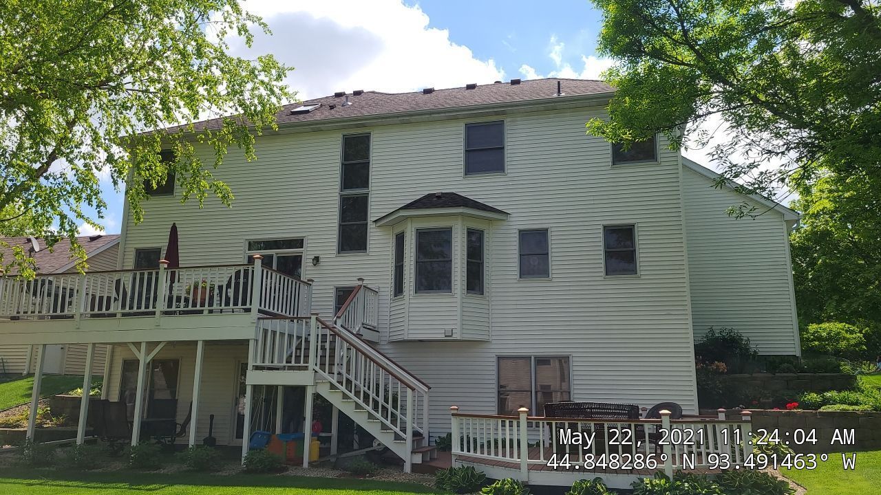 Eden Prairie, MN – Roof and Skylight Replacement by First Impressions Exteriors