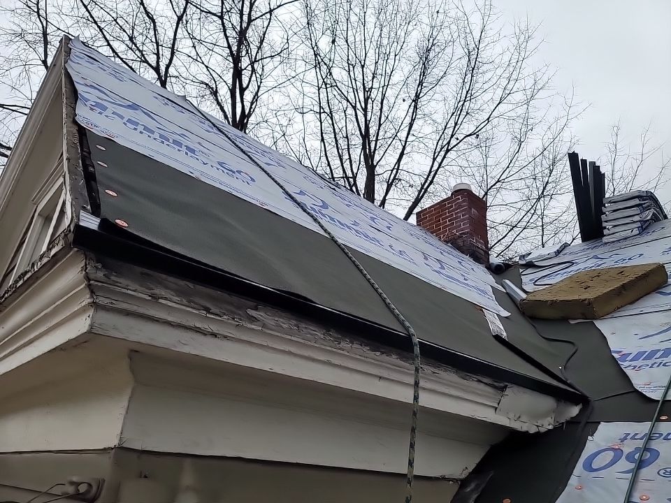 ATLAS PINNACLE COLOR: PRISTINE PEWTER DRIP EDGE: BLACK by Eagle Eye Roofing