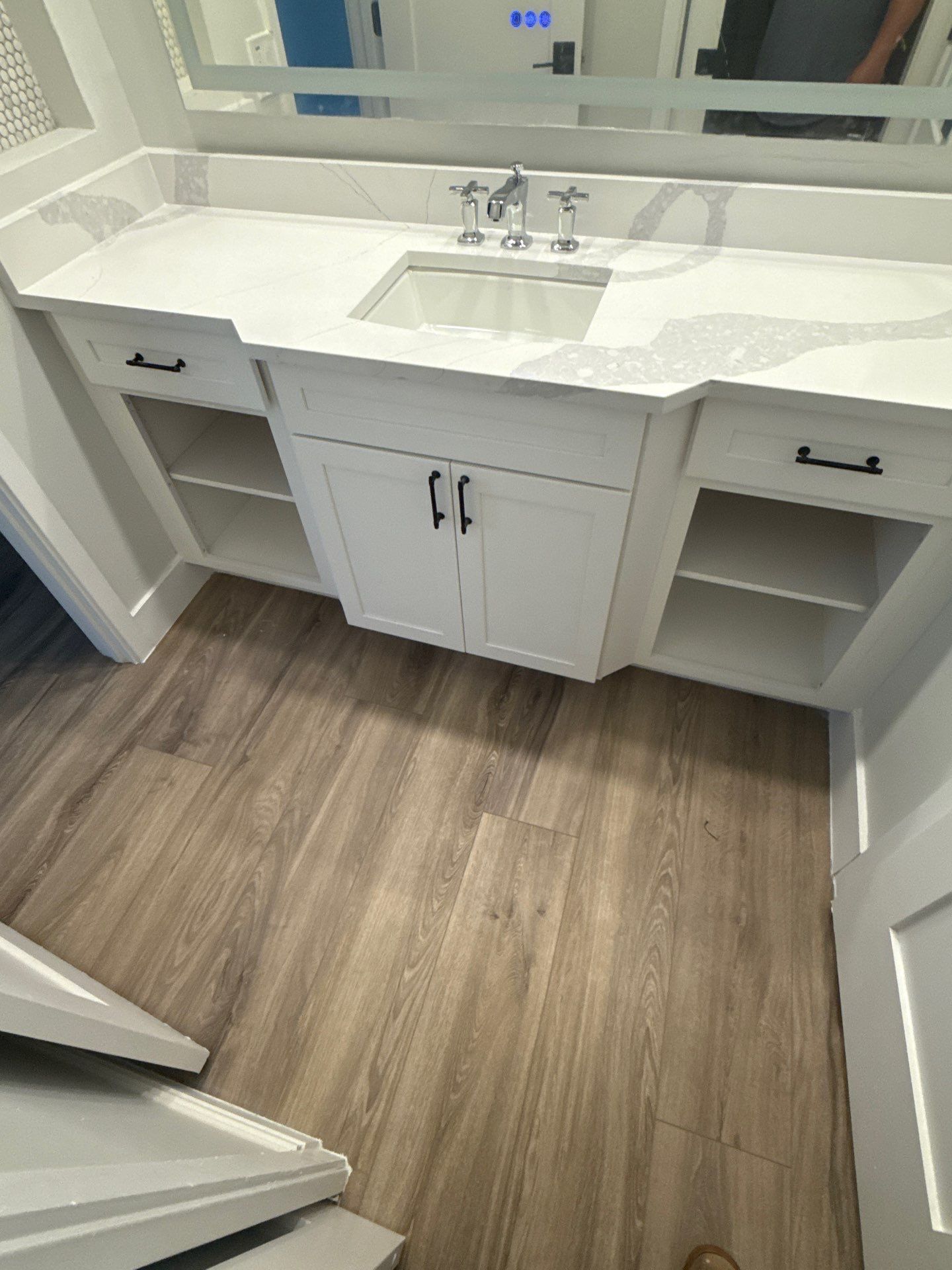 REMODELING POINTE SANTO E24 by TTS Remodeling corp & Genesis Restauration