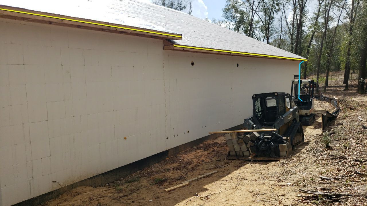 Seamless Aluminum Gutter Installation using 6 Inch Seamless Gutters in MIlton FL by Gutter Professors