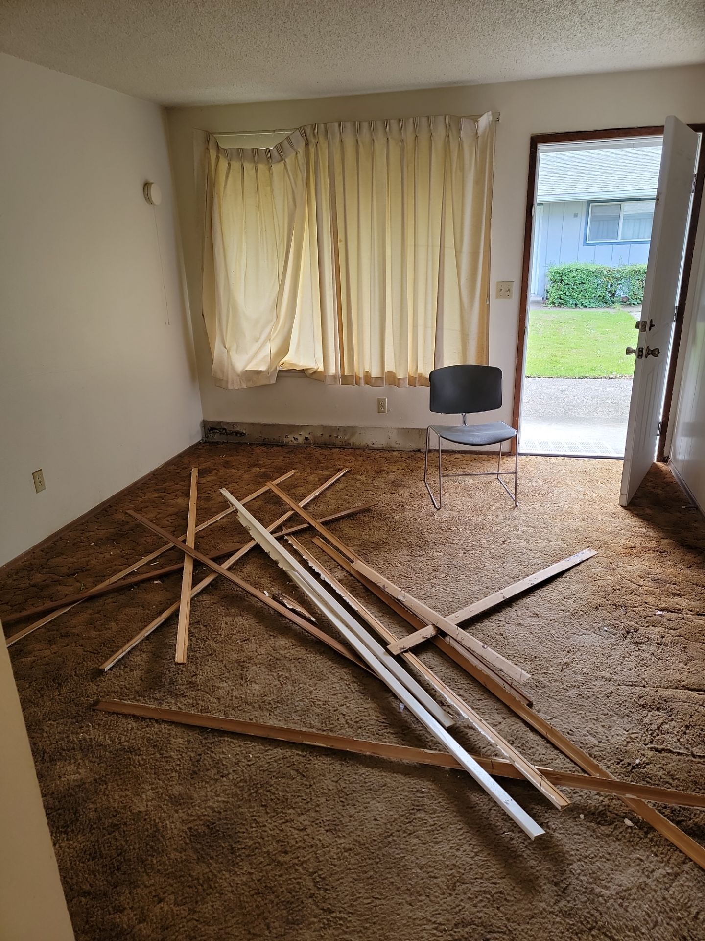 Lakewood remodel by Long Range Customs LLC