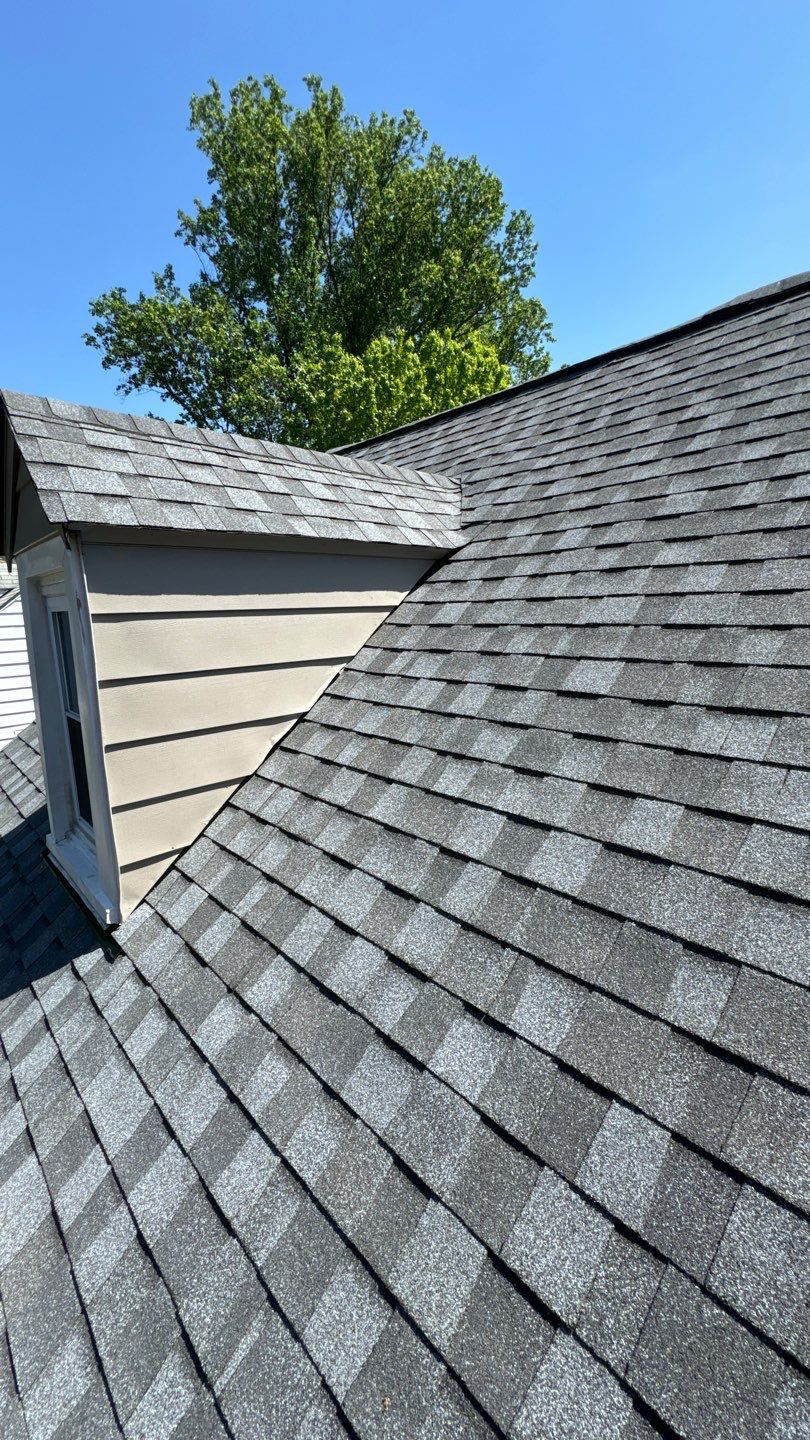 Falls Church: CertainTeed Landmark Pro Designer Shingles in Max Def Pewter by RM Banning, Inc.