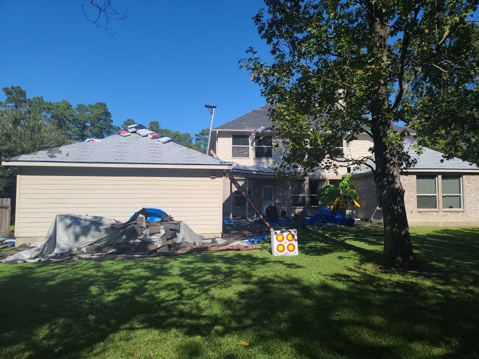 SureStart PLUS 4-STAR Warranty Fully covers materials, labor, tear-off and disposal expenses in years 1-50. by Roof Concepts Construction