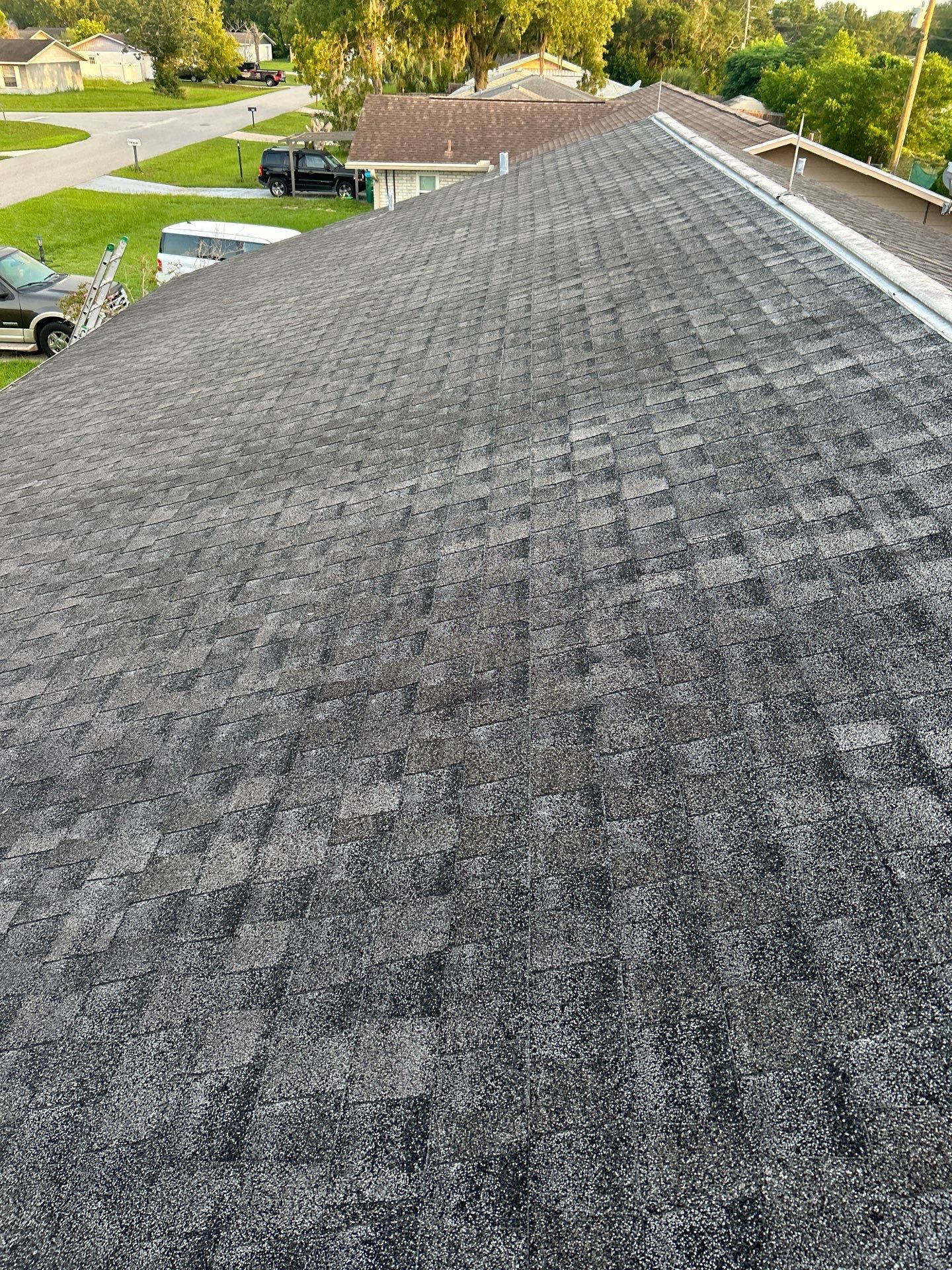 Residential Roof Installation With Atlas Pinnacle Pristine Shingles in Ocala by Pinnacle Roofing Group