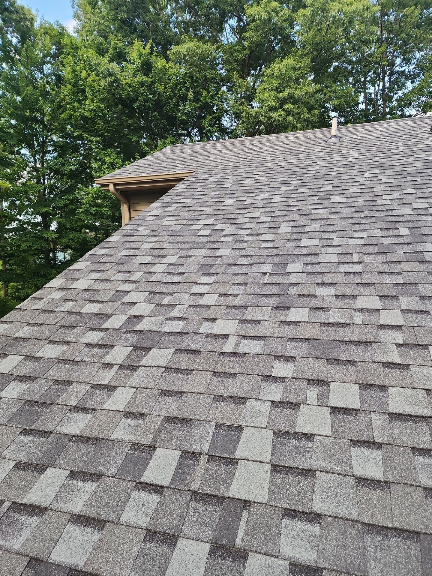 6417 Centerline Road Saranac, MI 48881 by Veteran Roofing & Exteriors