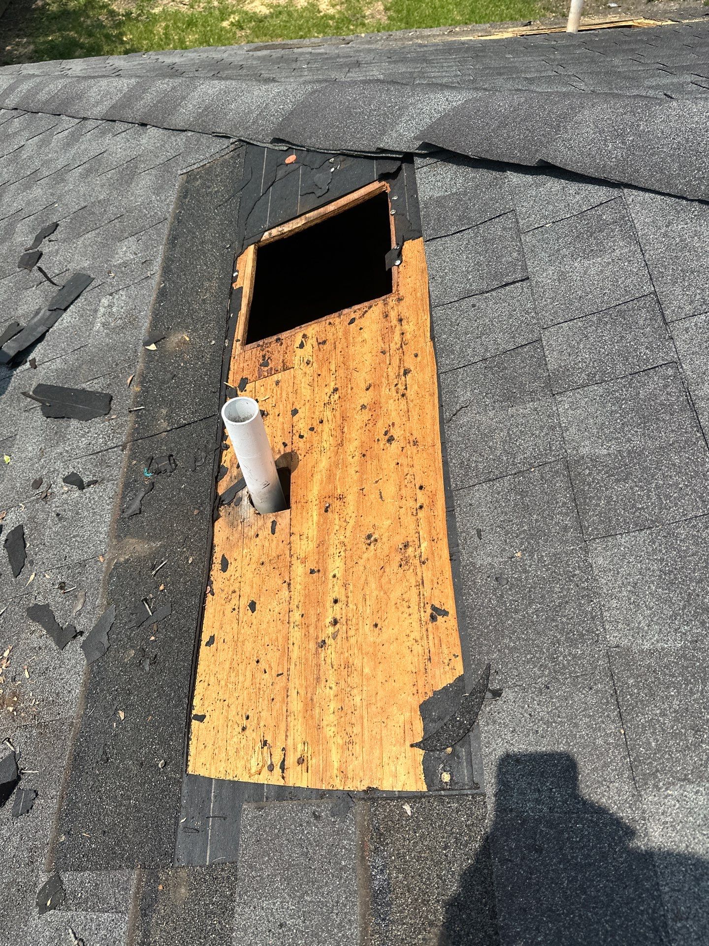 Hail Damage using Owen's Corning Duration (Lifetime) Shingles by Roof Repair Company