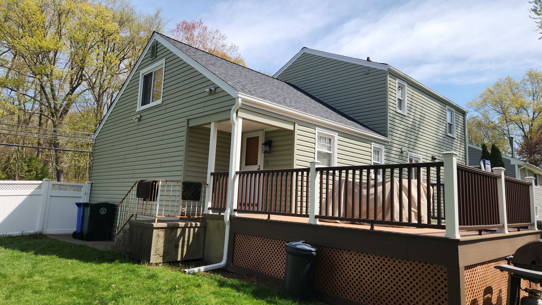 Refreshing siding upgrade with Cert Cedar Impressions D/7 straight bottom perfection, Cypress and Cert Monogram D/5 Dutchlap, Cypress by DiGiorgi Roofing and Siding Inc