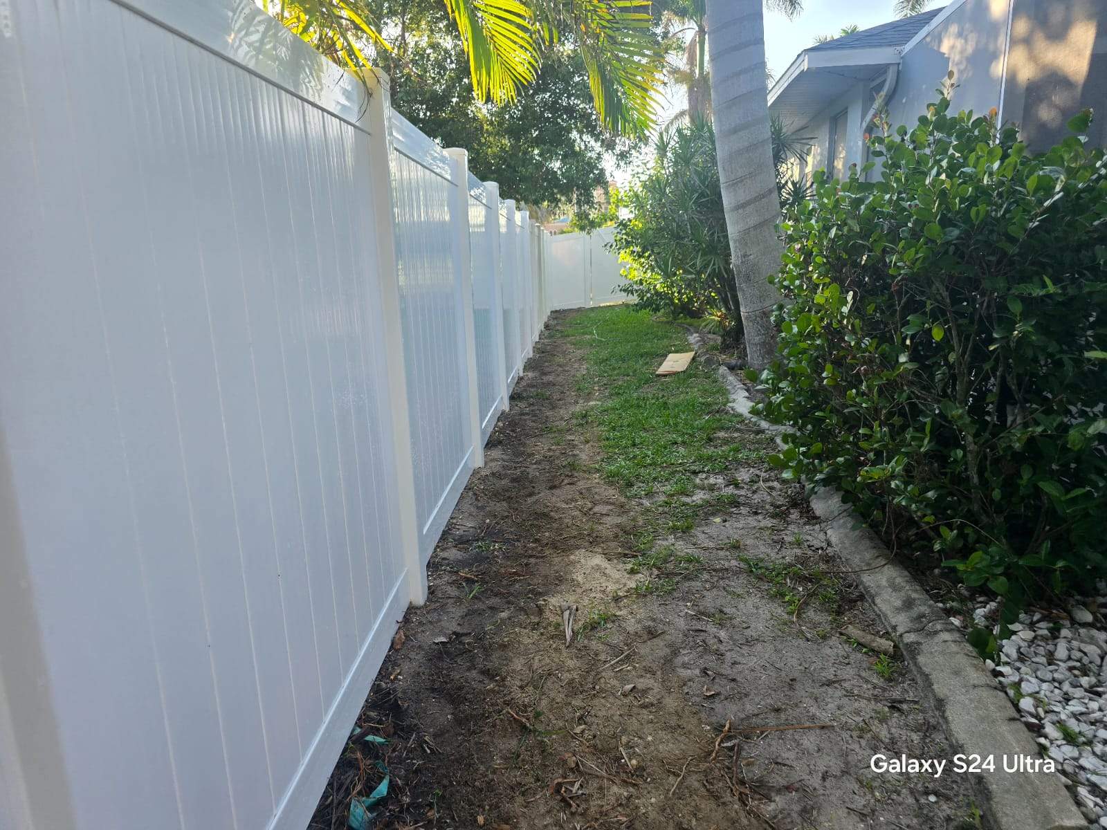 Full Residential Vinyl Privacy Fence Installation in Cape Coral by True Fence LLC