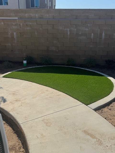 Creme de La Creme Turf Installation in Irvine by Southwest Greens Midwest