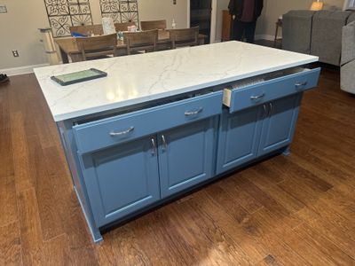 Kitchen Cabinets in Gray Court