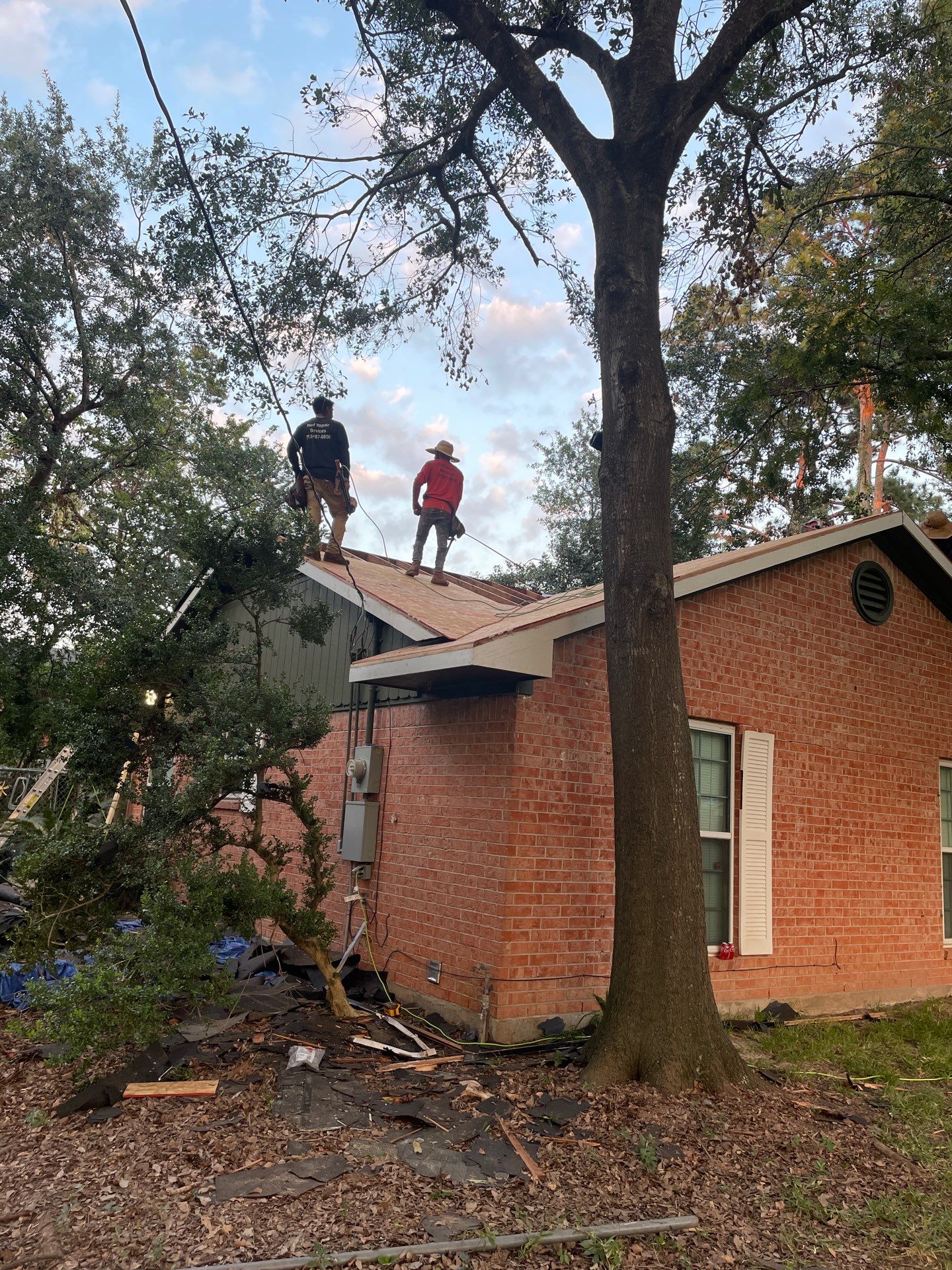 Residential Roofing Installation using Owen's Corning Duration (Lifetime) Shingles by Roof Repair Company
