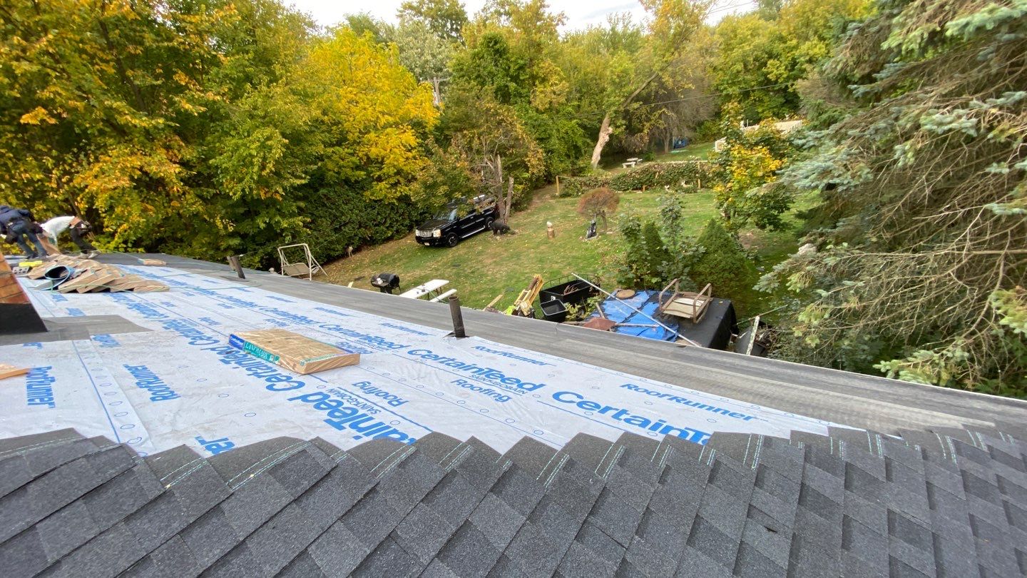 Roof Replacement using CertainTeed Landmark by 180 Contractors