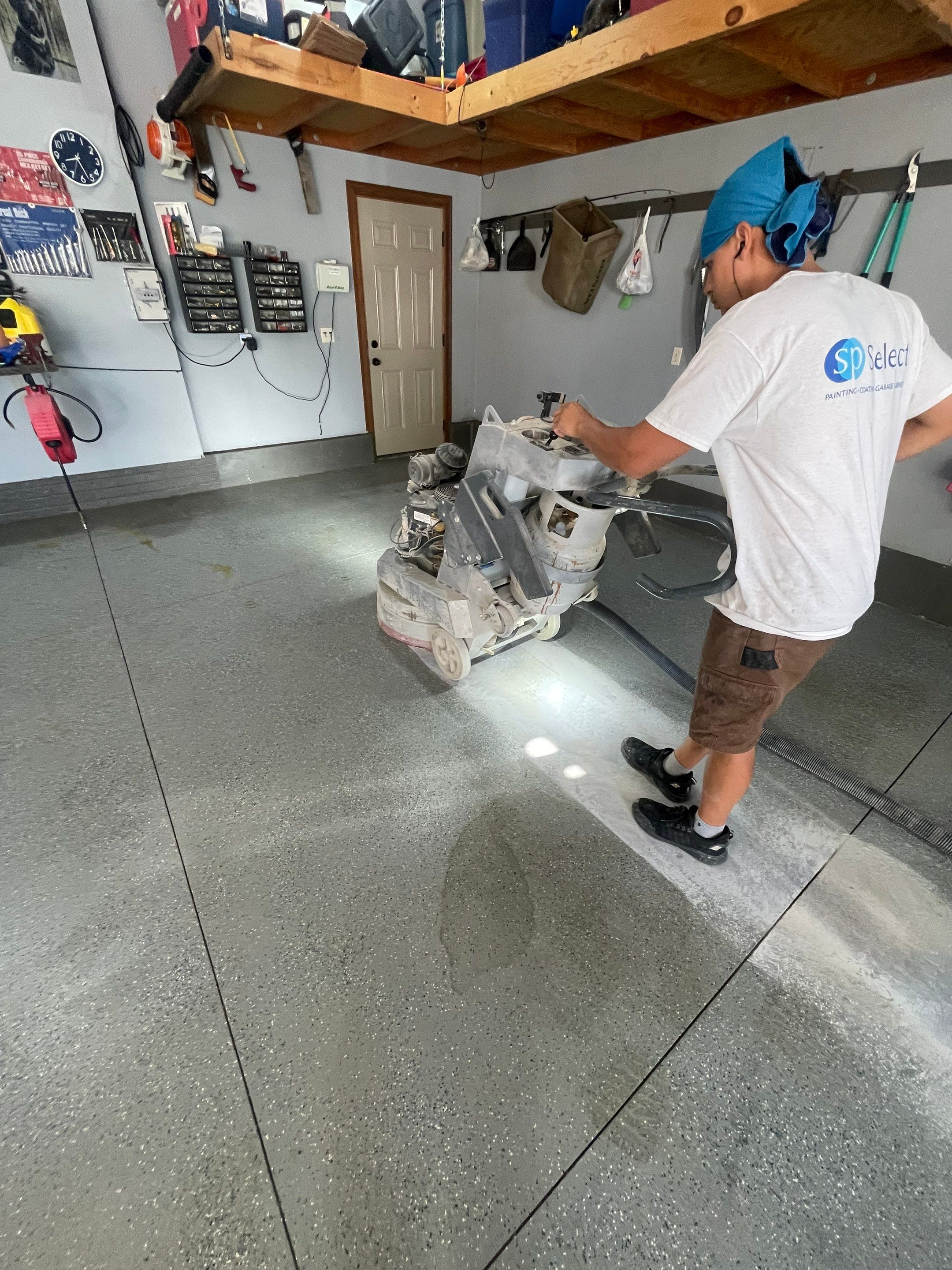 Residential Garage Floor Coating in Sioux Falls by Select Painting, Coatings & Garage Cabinets