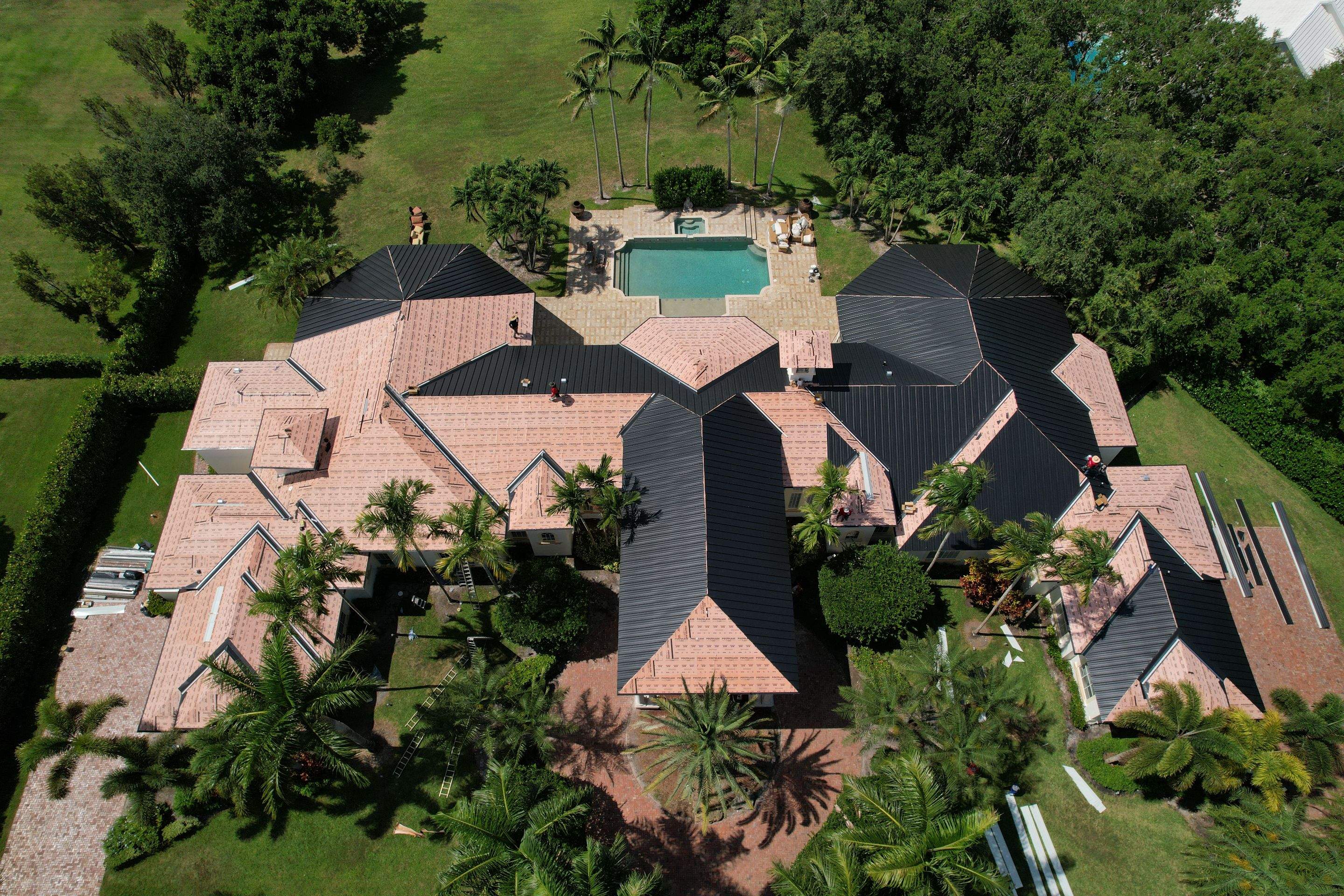 Metal Roof in Davie by Roofing Recovery